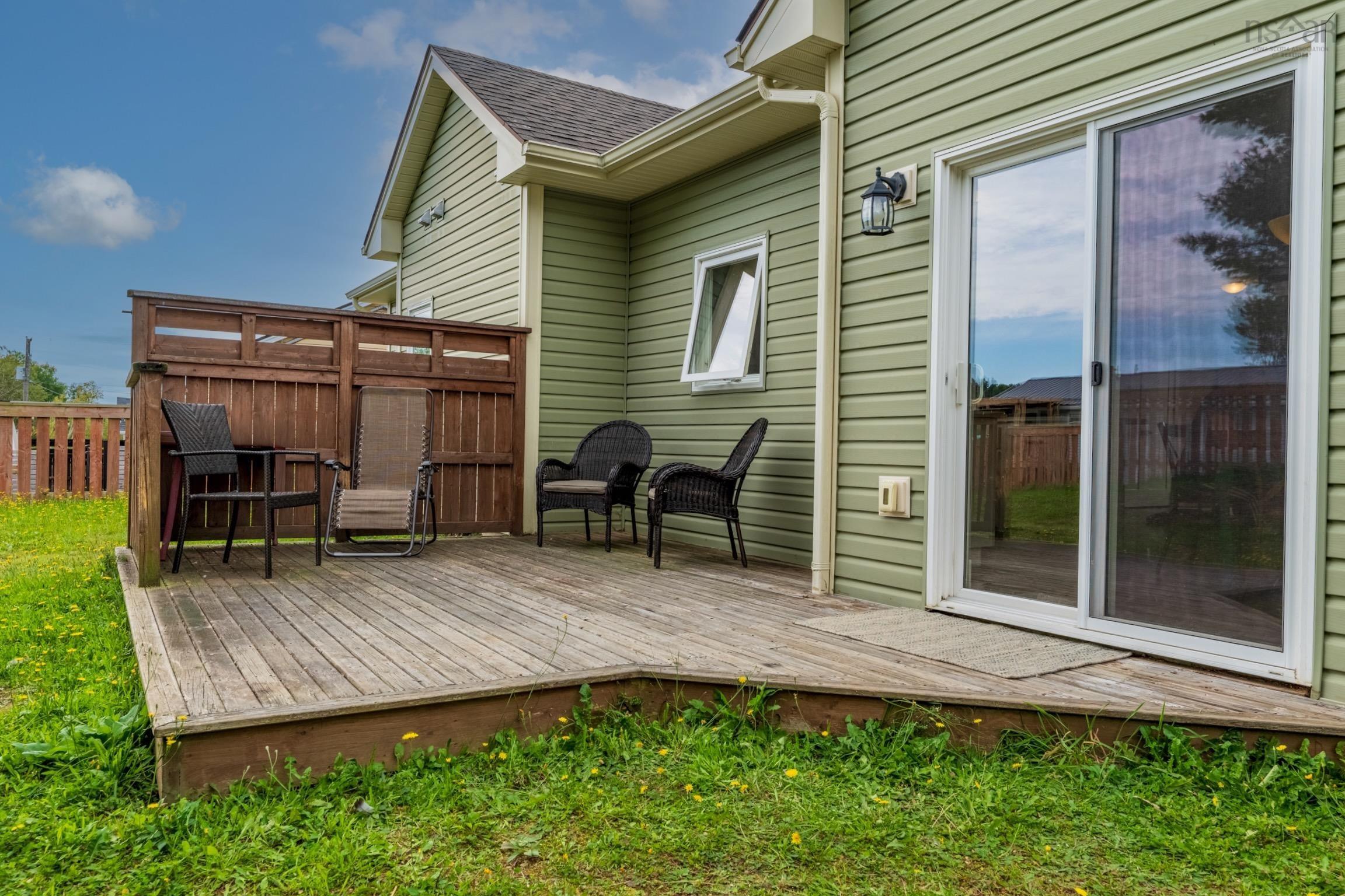 $499,000.00: 212 Adams Street, Lunenburg