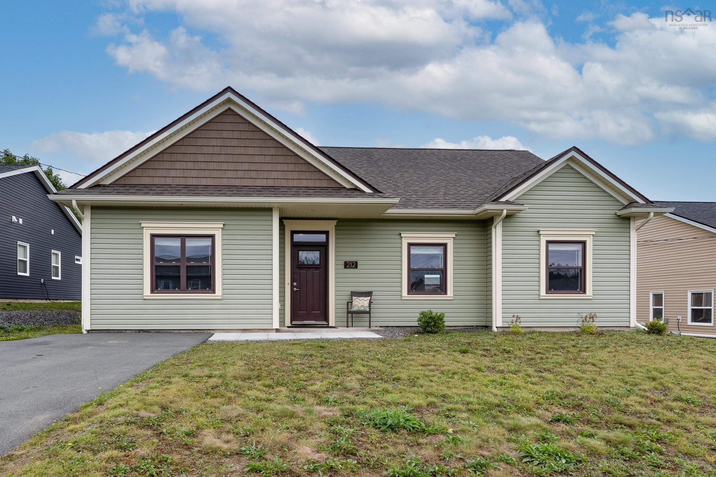 $499,000.00: 212 Adams Street, Lunenburg