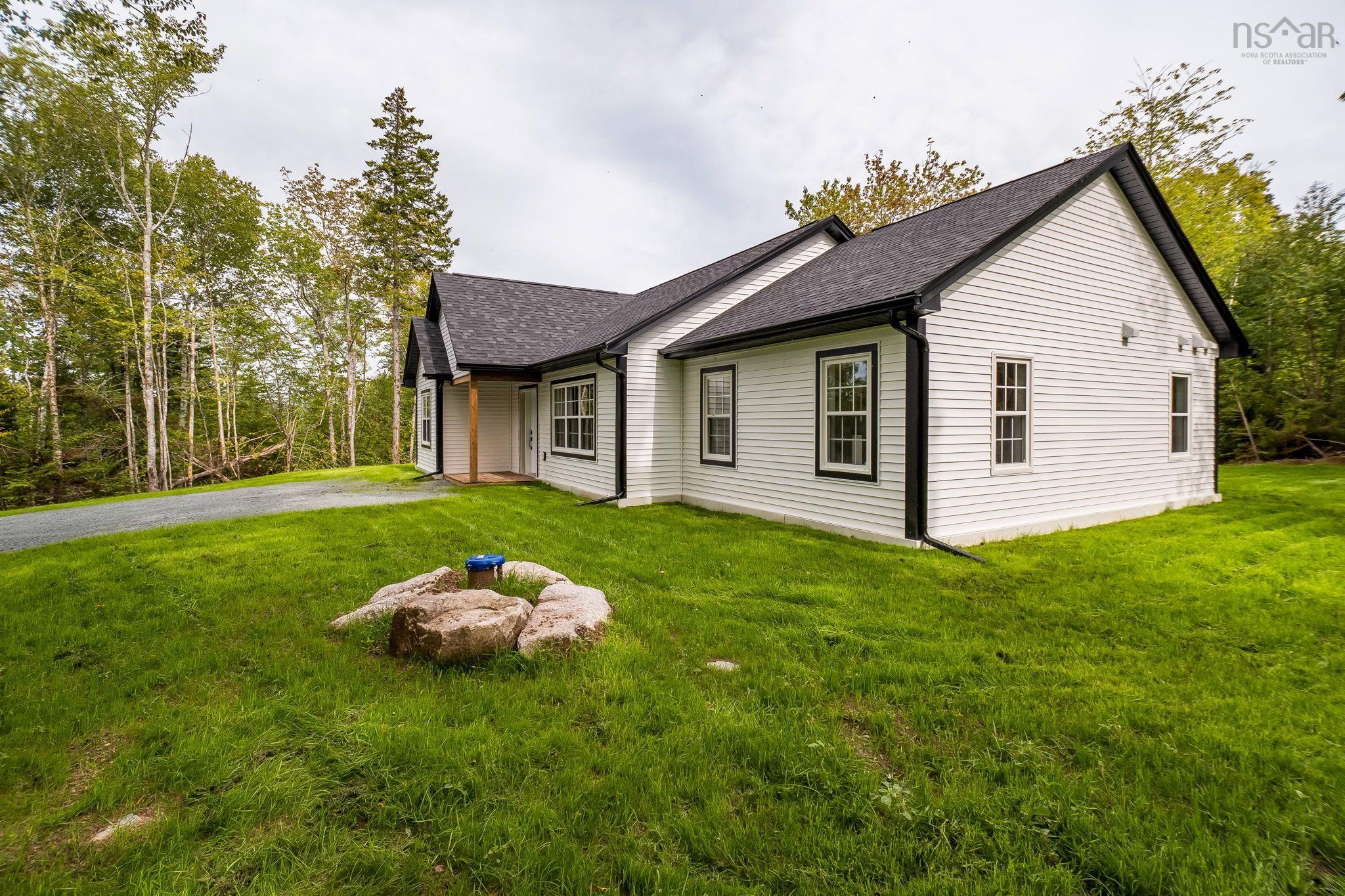 $599,900.00: 20 Paces Lake Drive, Musquodoboit Harbour