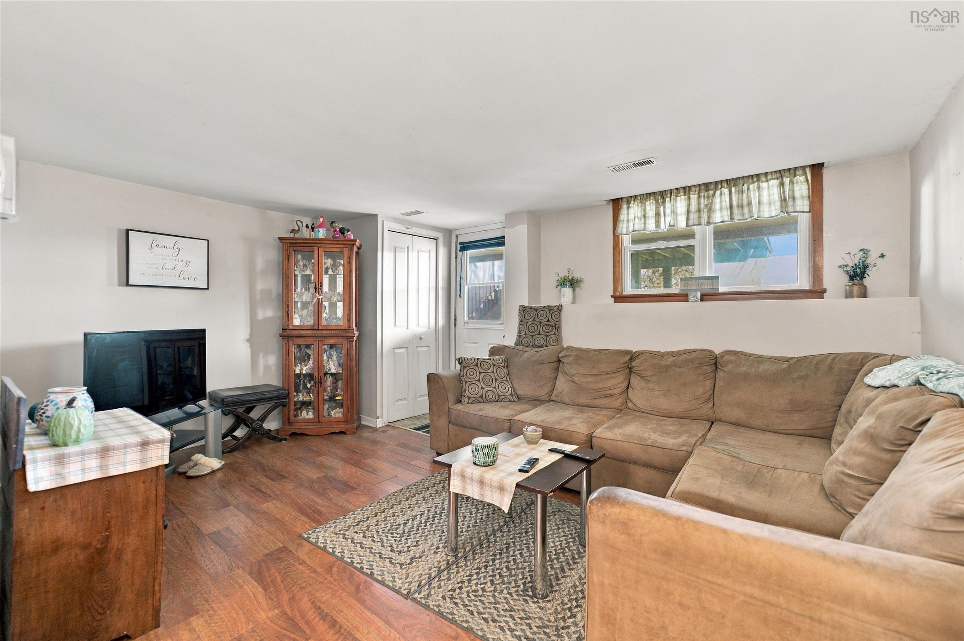 $559,900.00: 1329 Sackville Drive, Sackville