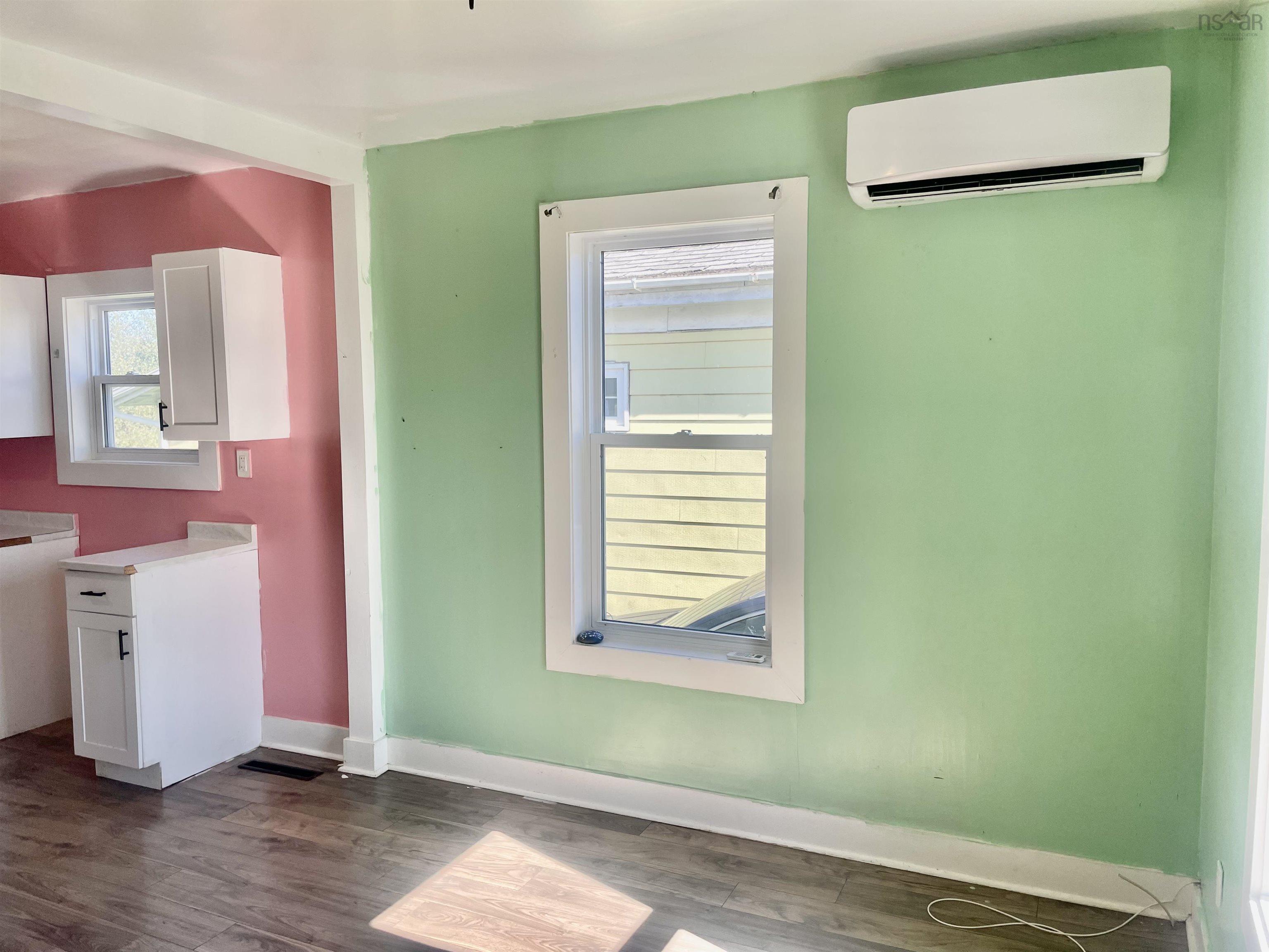 $125,000.00: 3691 Emerald Street, New Waterford