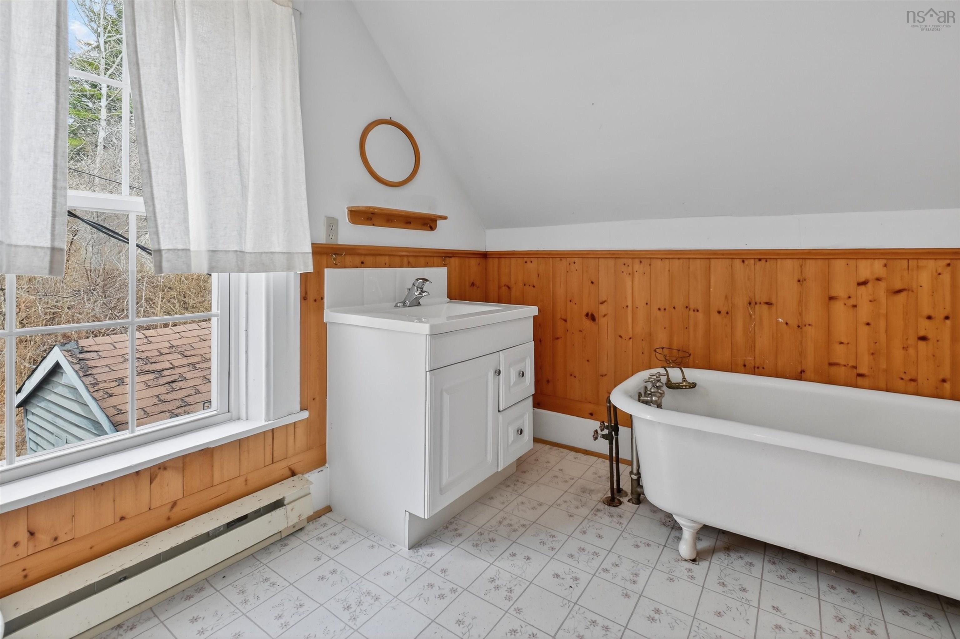 $279,000.00: 2145 Marble Mountain Rd, West Bay