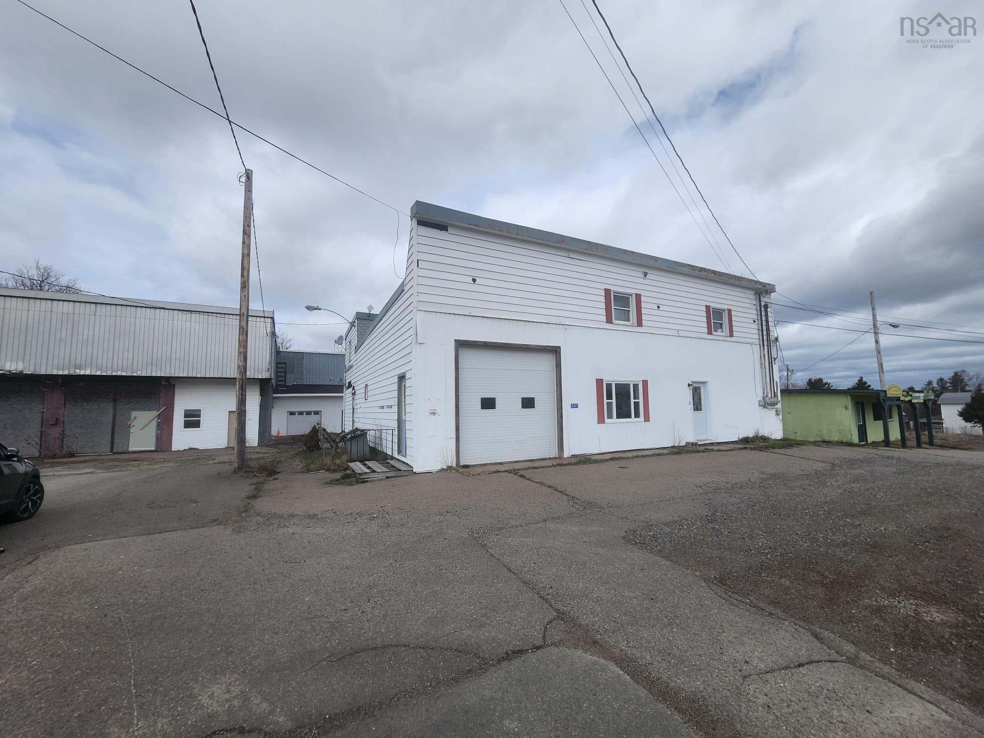 $99,900.00: 331 HWY#6 Highway, East Amherst