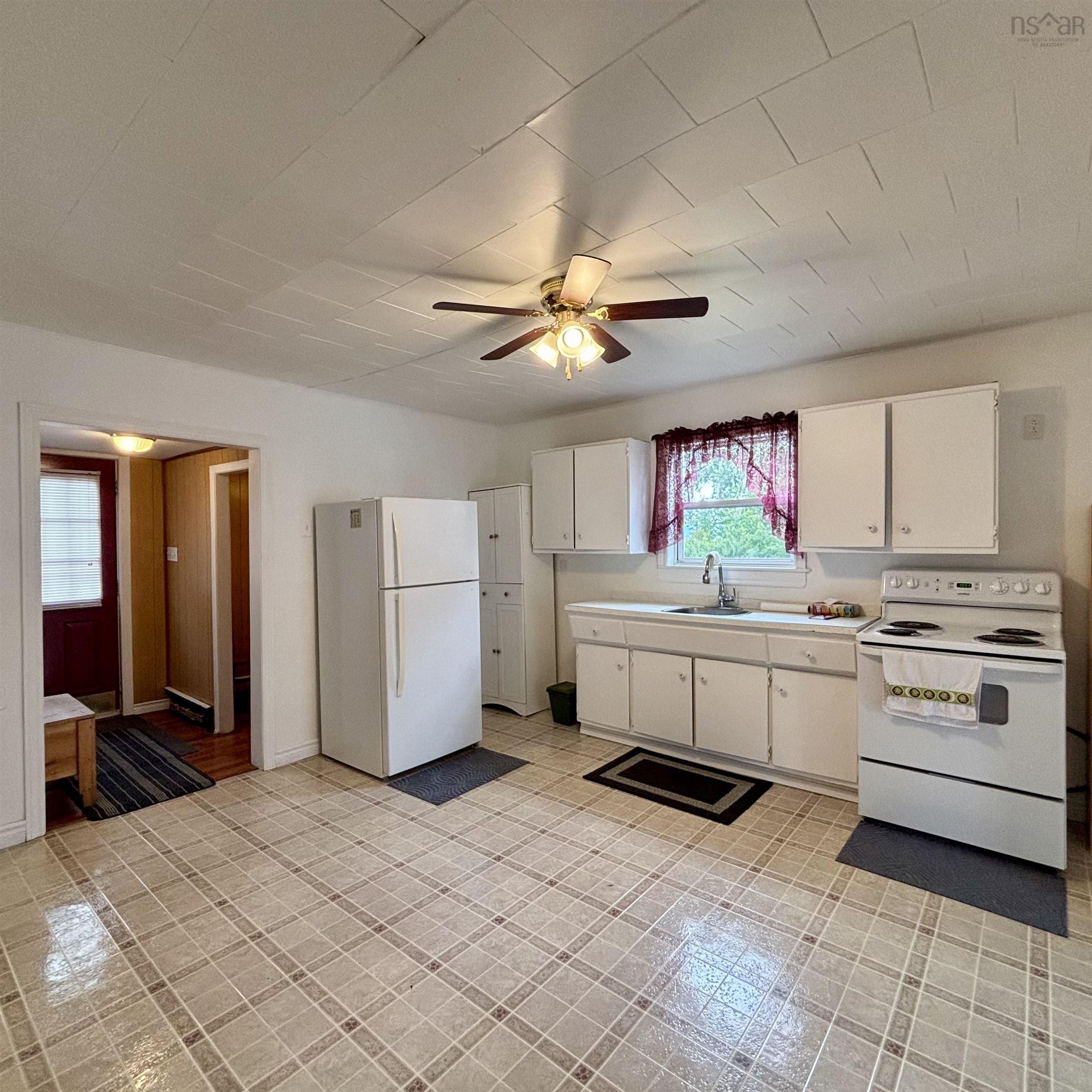 $165,000.00: 743 Maple Street, New Waterford