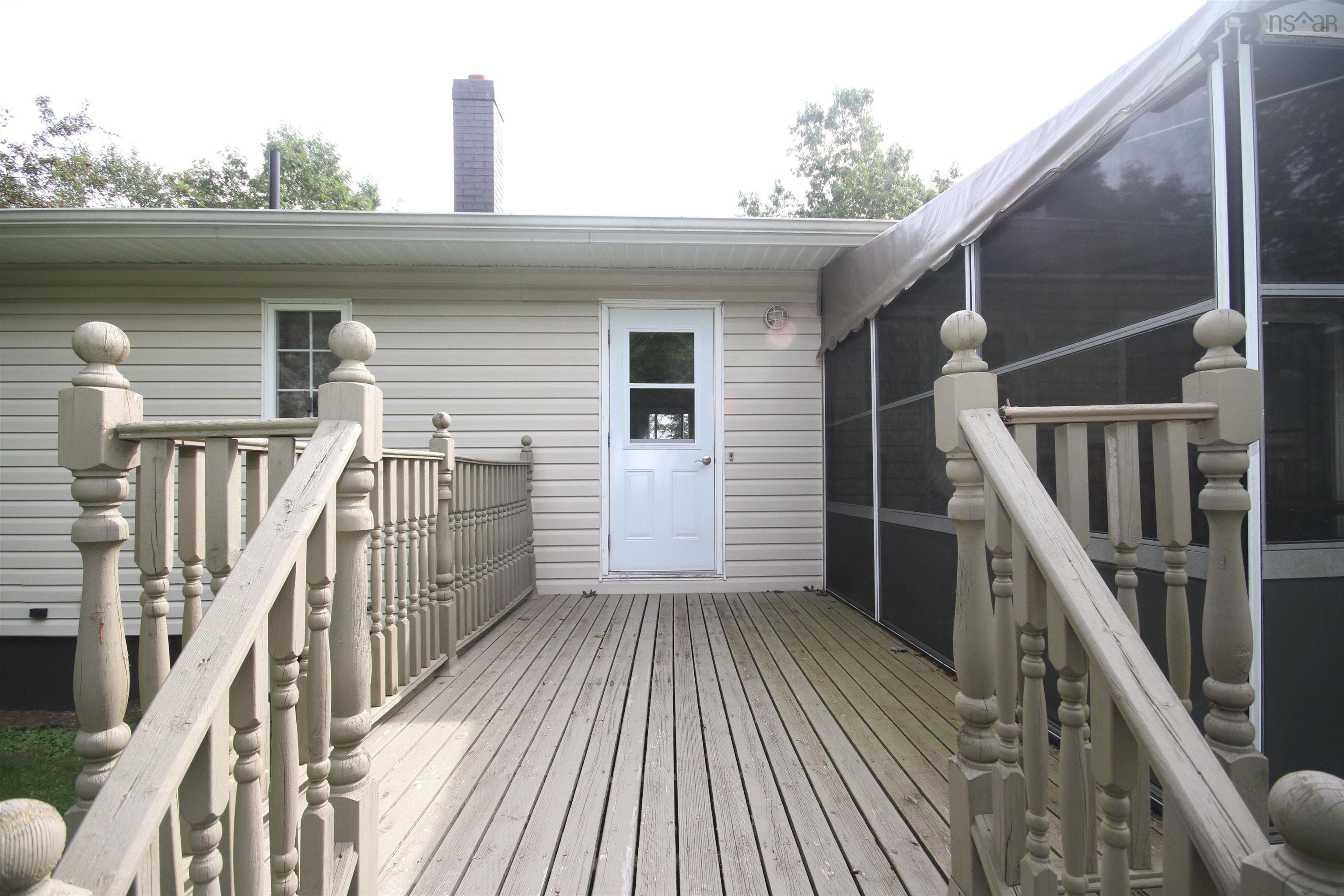 $339,900.00: 910 Highway 320, Lennox Passage