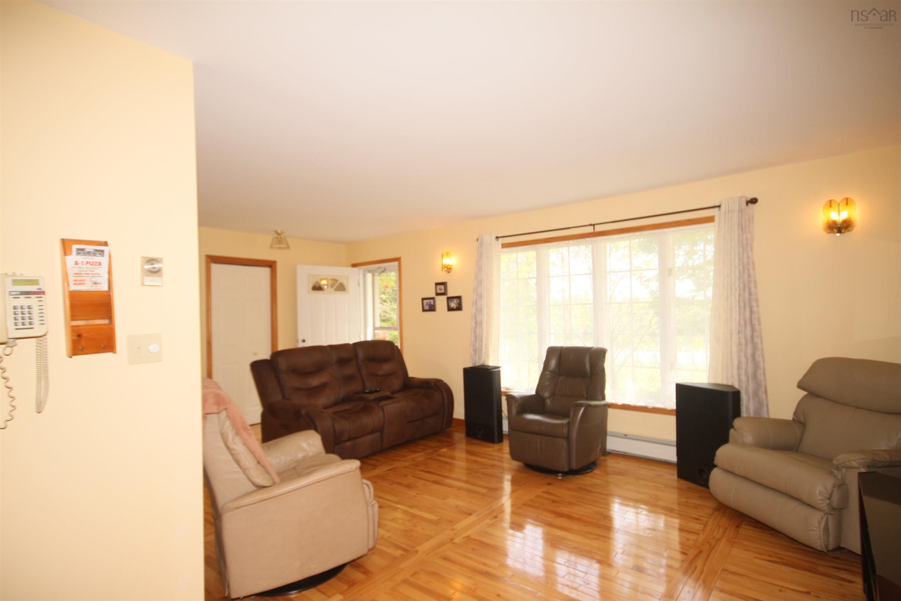 $339,900.00: 910 Highway 320, Lennox Passage