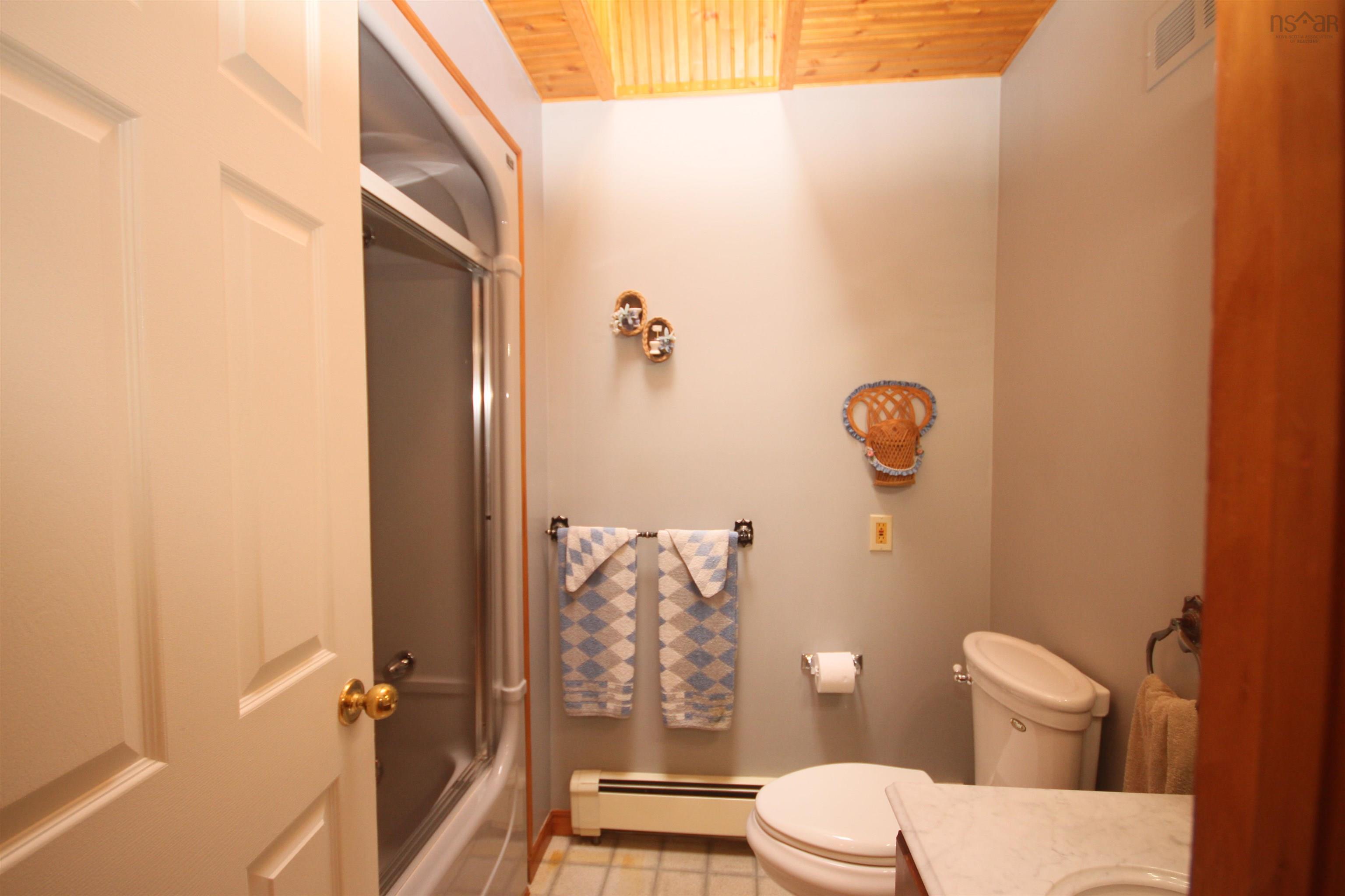 $339,900.00: 910 Highway 320, Lennox Passage