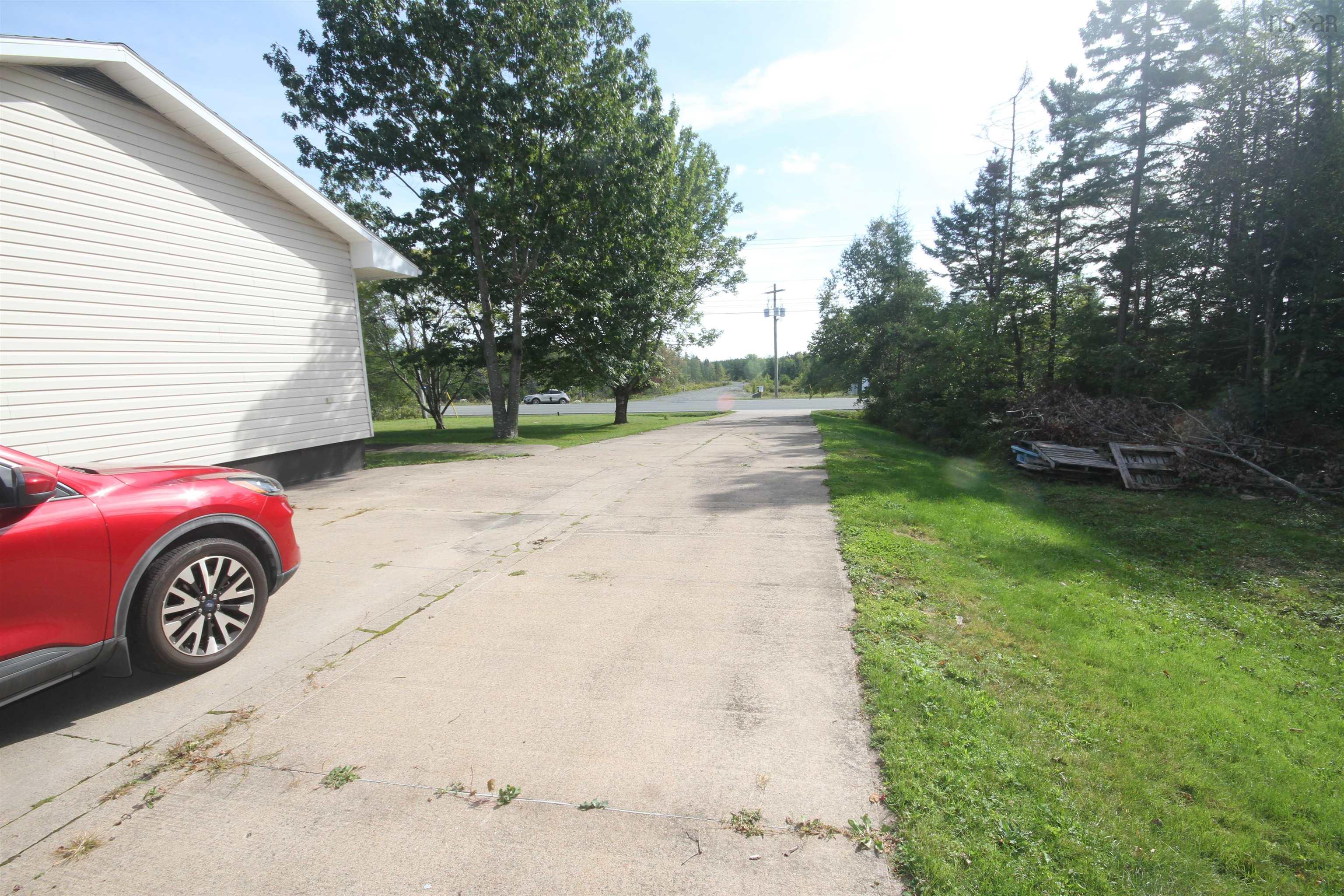 $339,900.00: 910 Highway 320, Lennox Passage