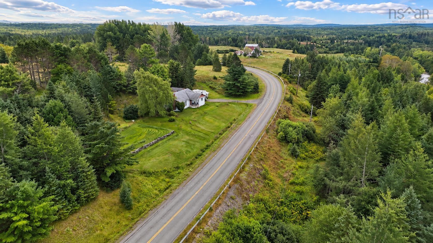 $179,900.00: 948 Big Baddeck Road, Big Baddeck