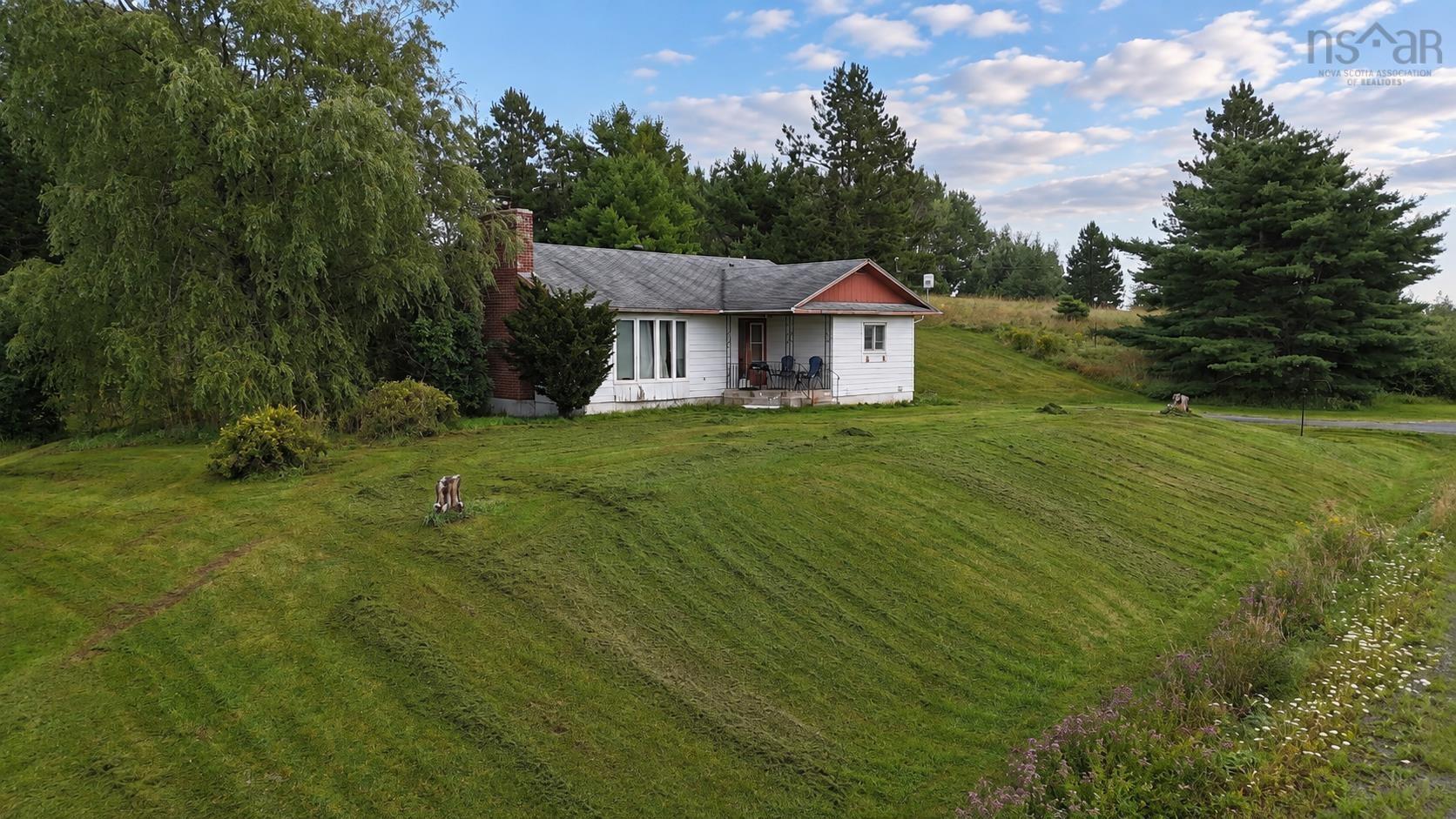 $179,900.00: 948 Big Baddeck Road, Big Baddeck