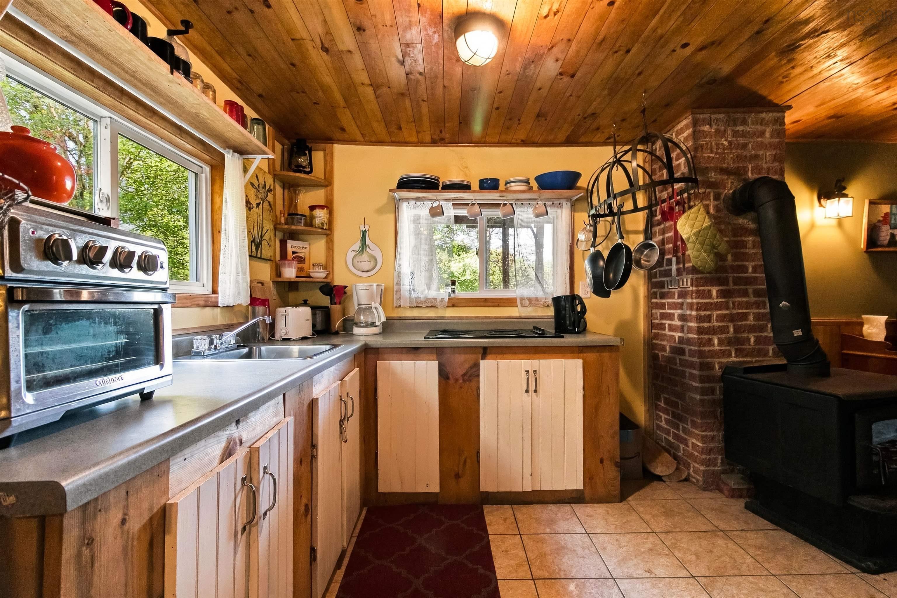 $950,000.00: 339 Mill Village East Road, Mill Village
