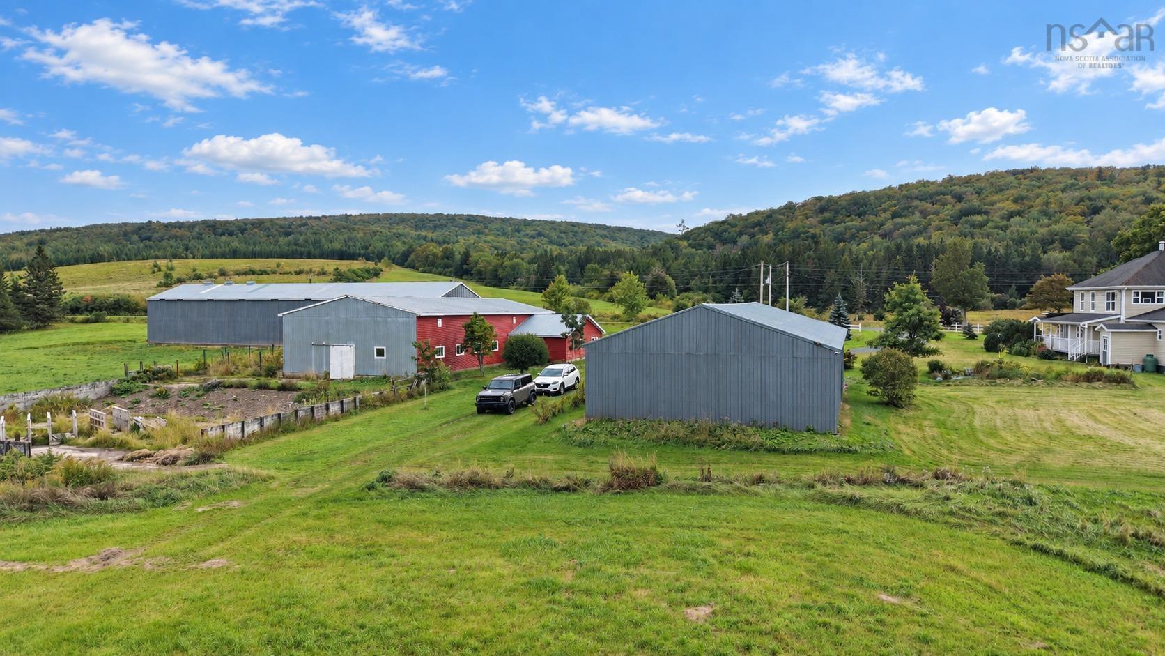 $1,390,000.00: 2456 Route 252, Nevada Valley