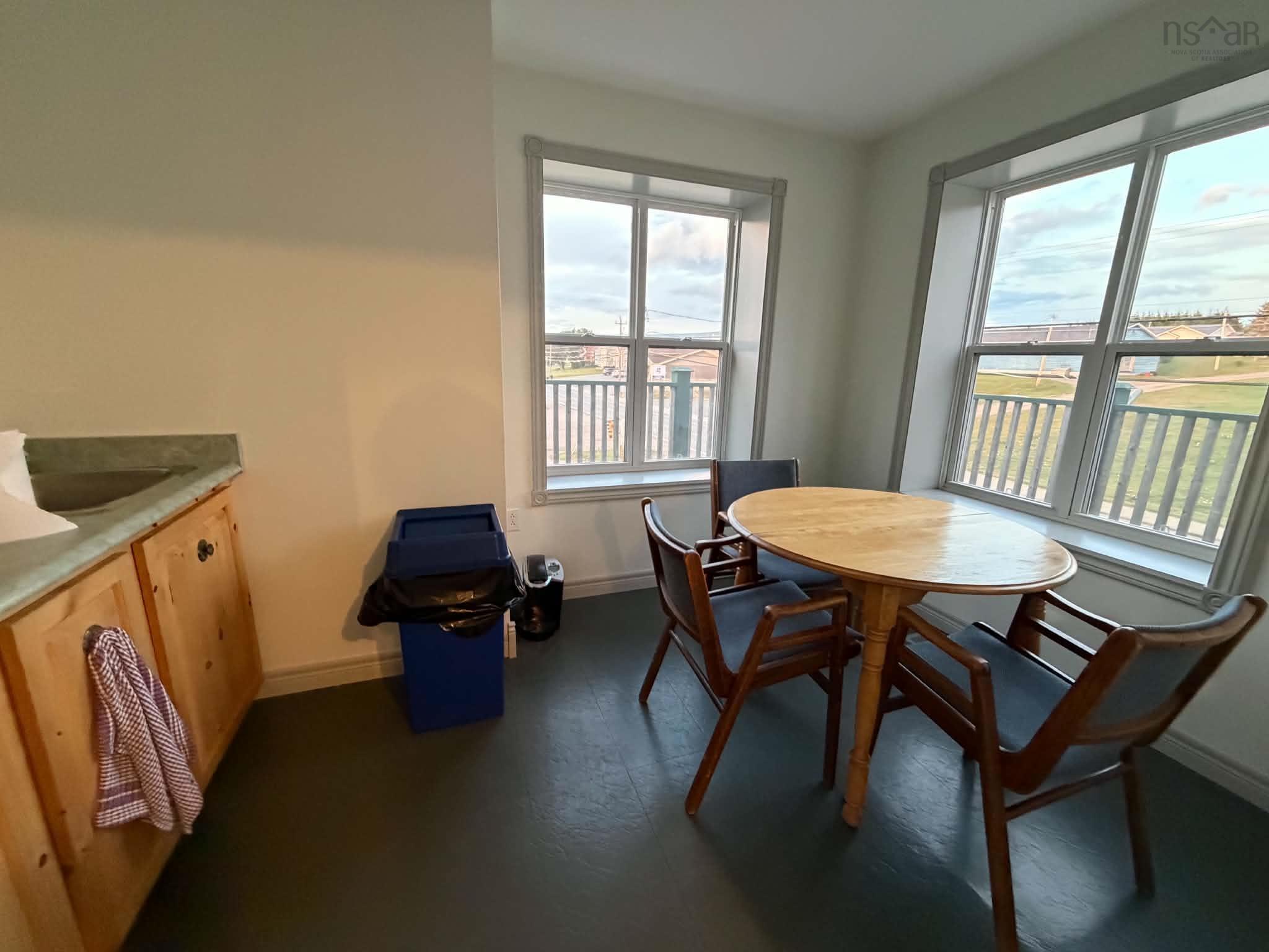 $650,000.00: 15359 Cabot Trail, Chéticamp