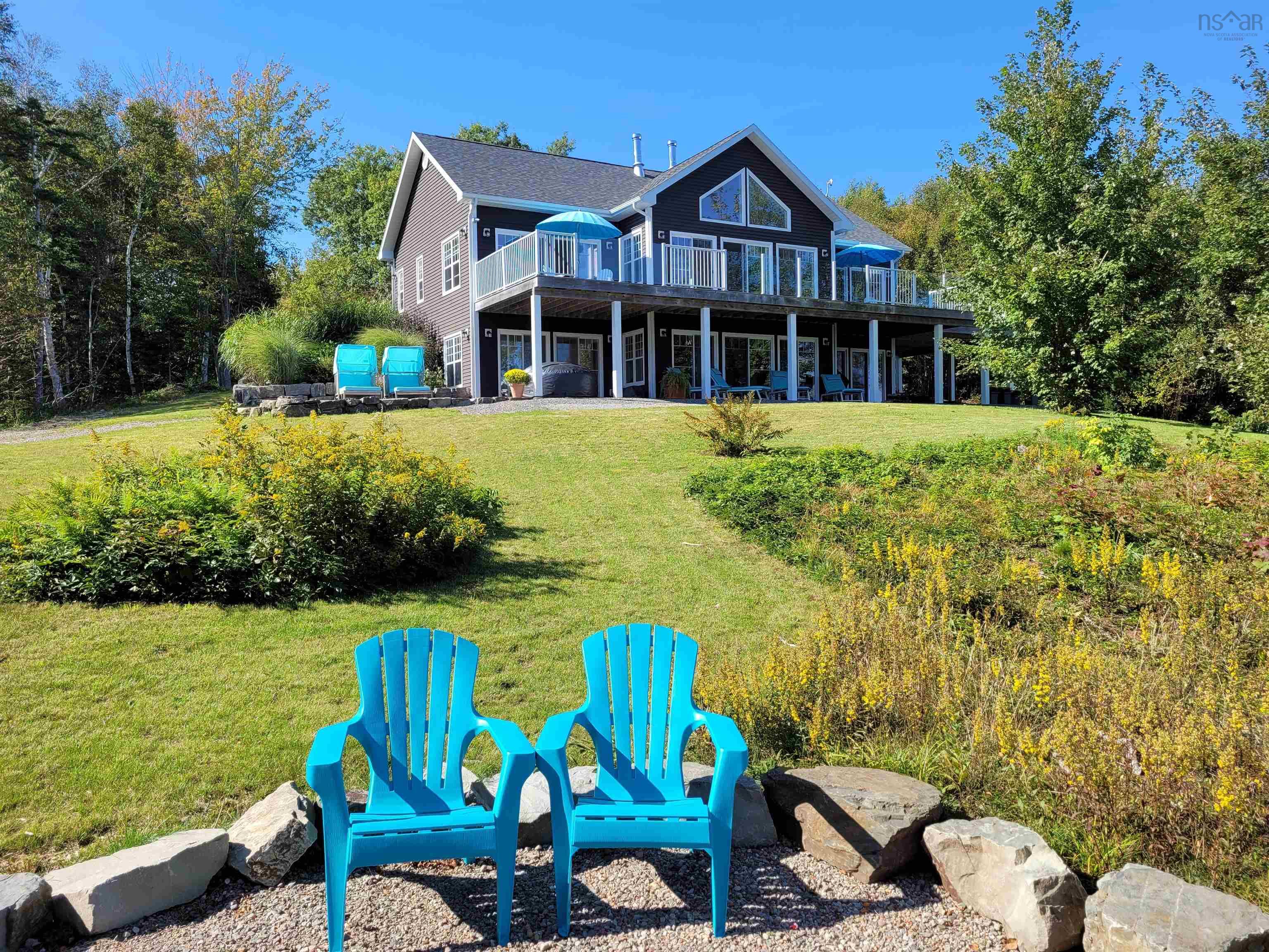 $1,395,000.00: 7548 Marble Mountain Road, Malagawatch