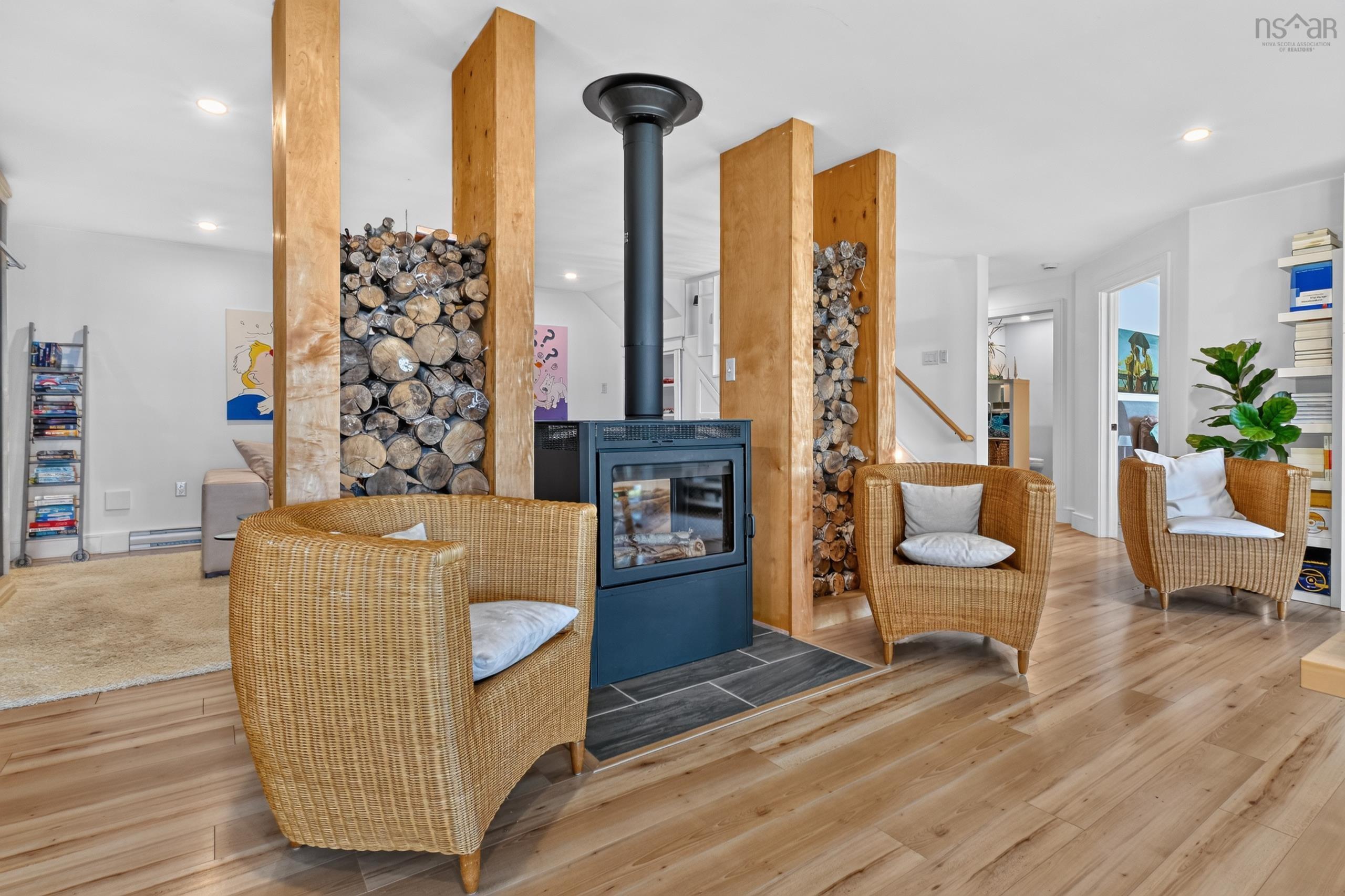 $1,395,000.00: 7548 Marble Mountain Road, Malagawatch
