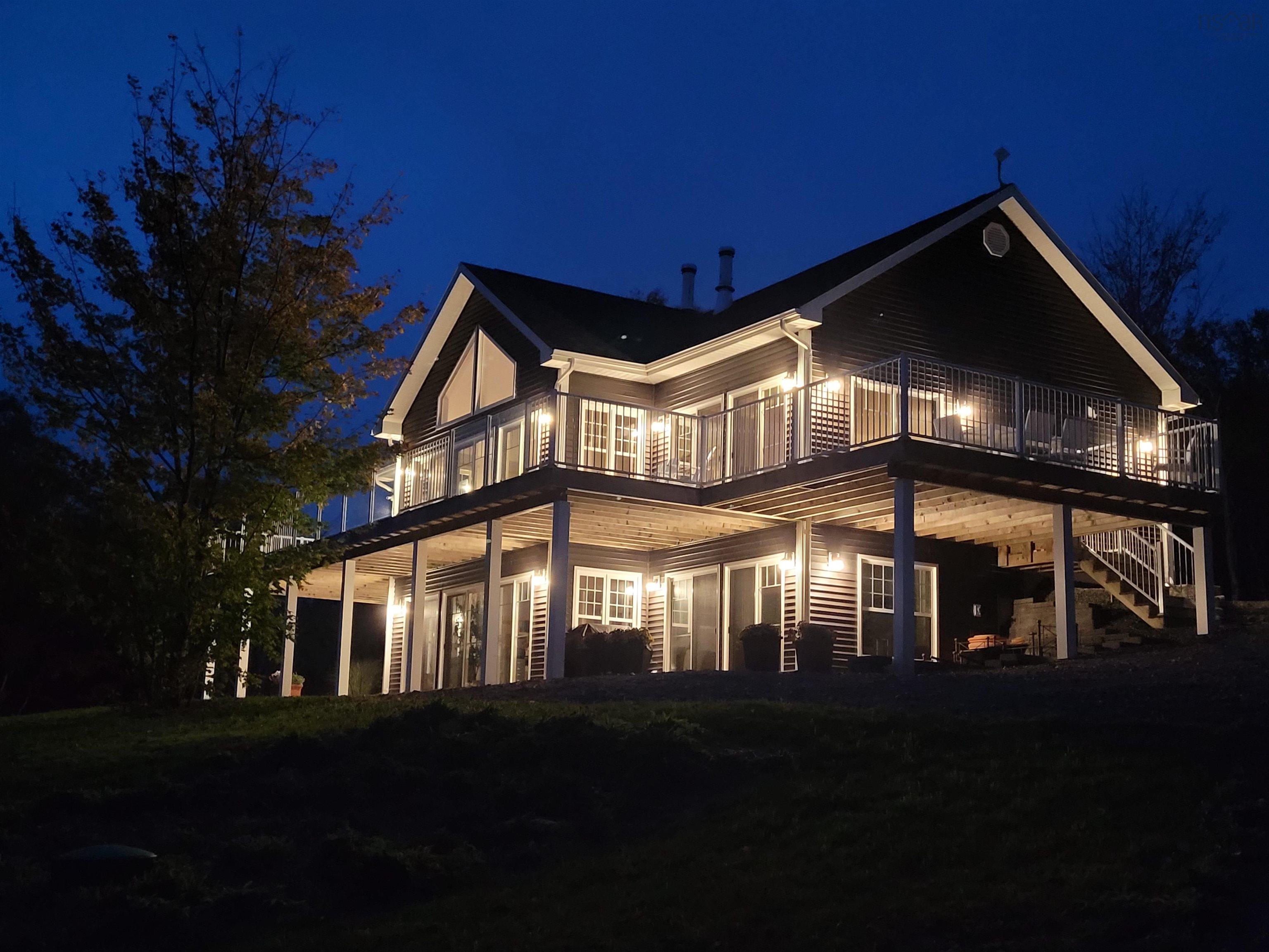 $1,395,000.00: 7548 Marble Mountain Road, Malagawatch