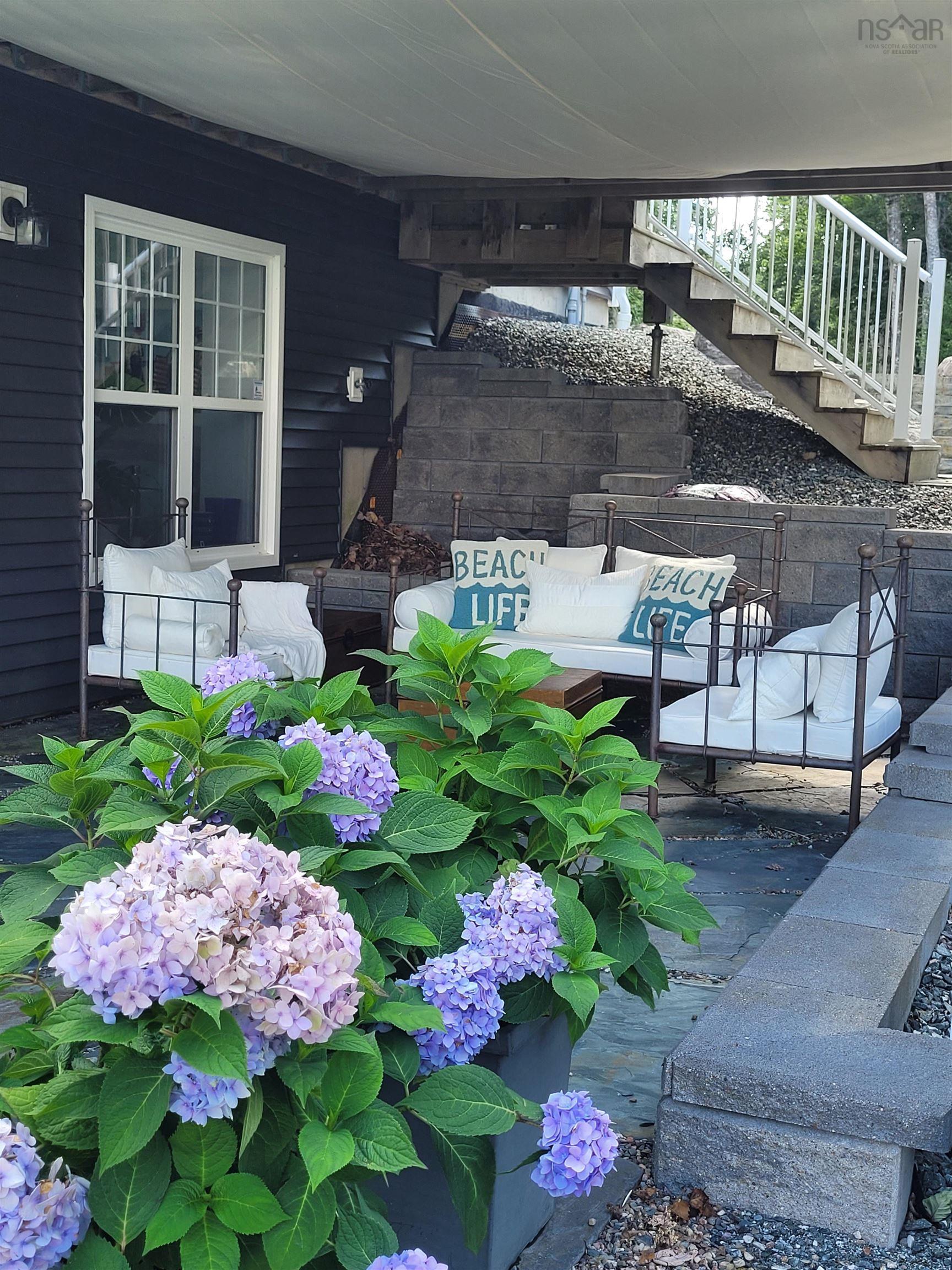 $1,395,000.00: 7548 Marble Mountain Road, Malagawatch