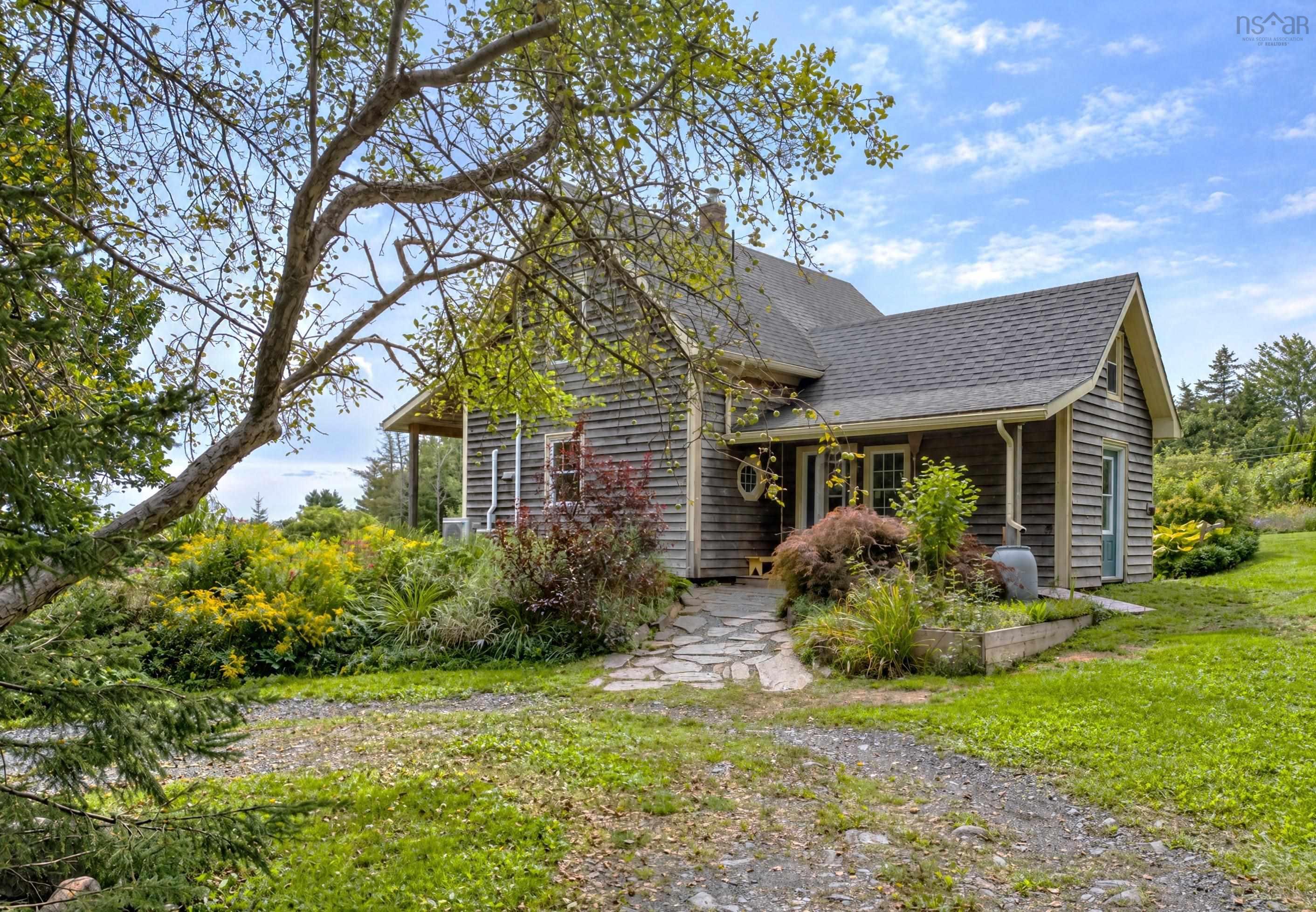 $685,000.00: 1690 New Cumberland Road, Pleasantville