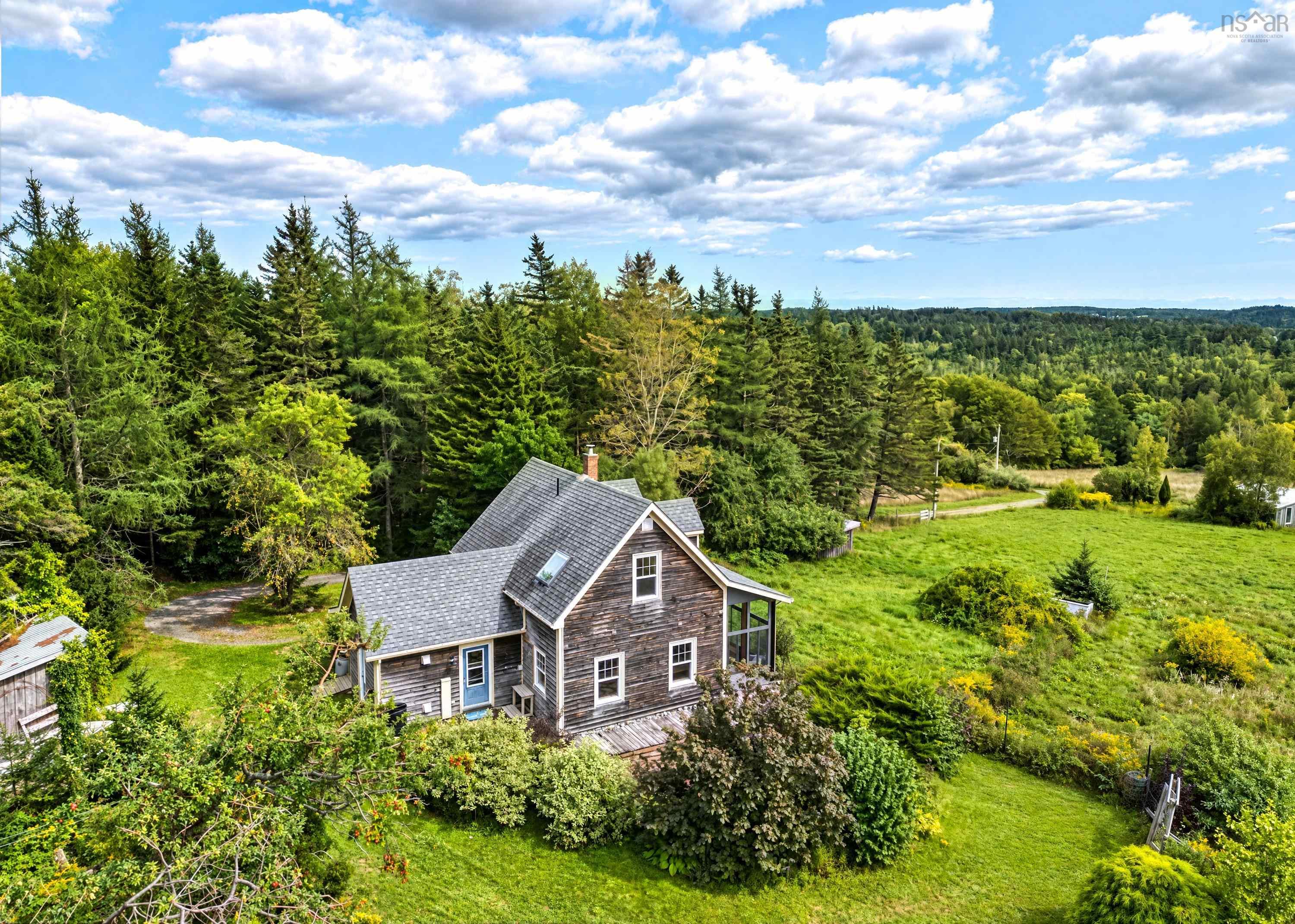 $685,000.00: 1690 New Cumberland Road, Pleasantville