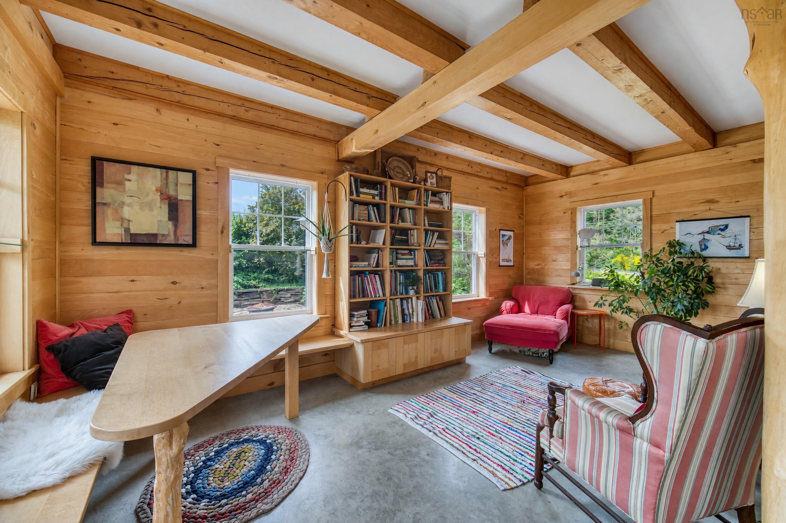 $685,000.00: 1690 New Cumberland Road, Pleasantville