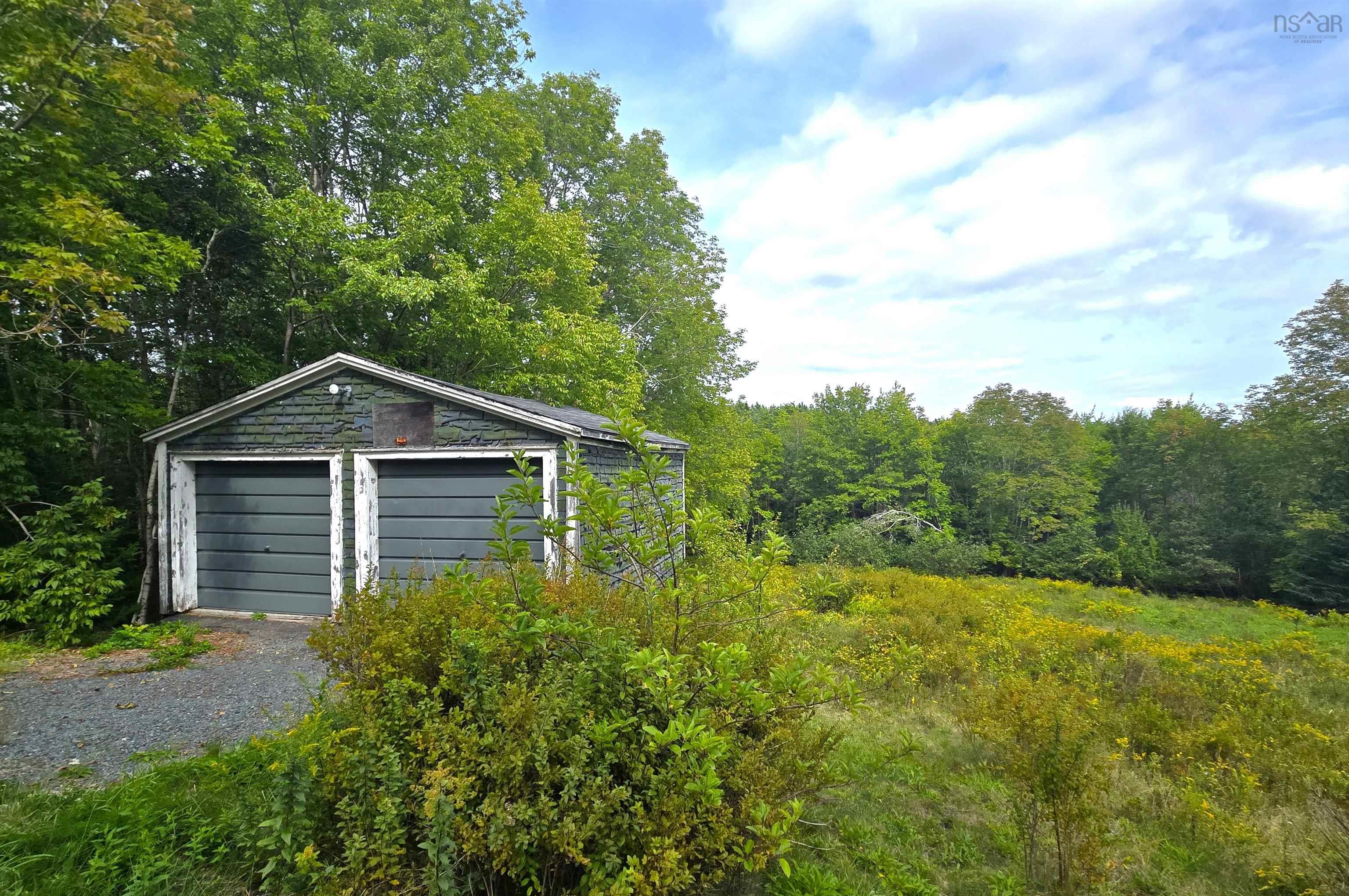 $685,000.00: 1690 New Cumberland Road, Pleasantville