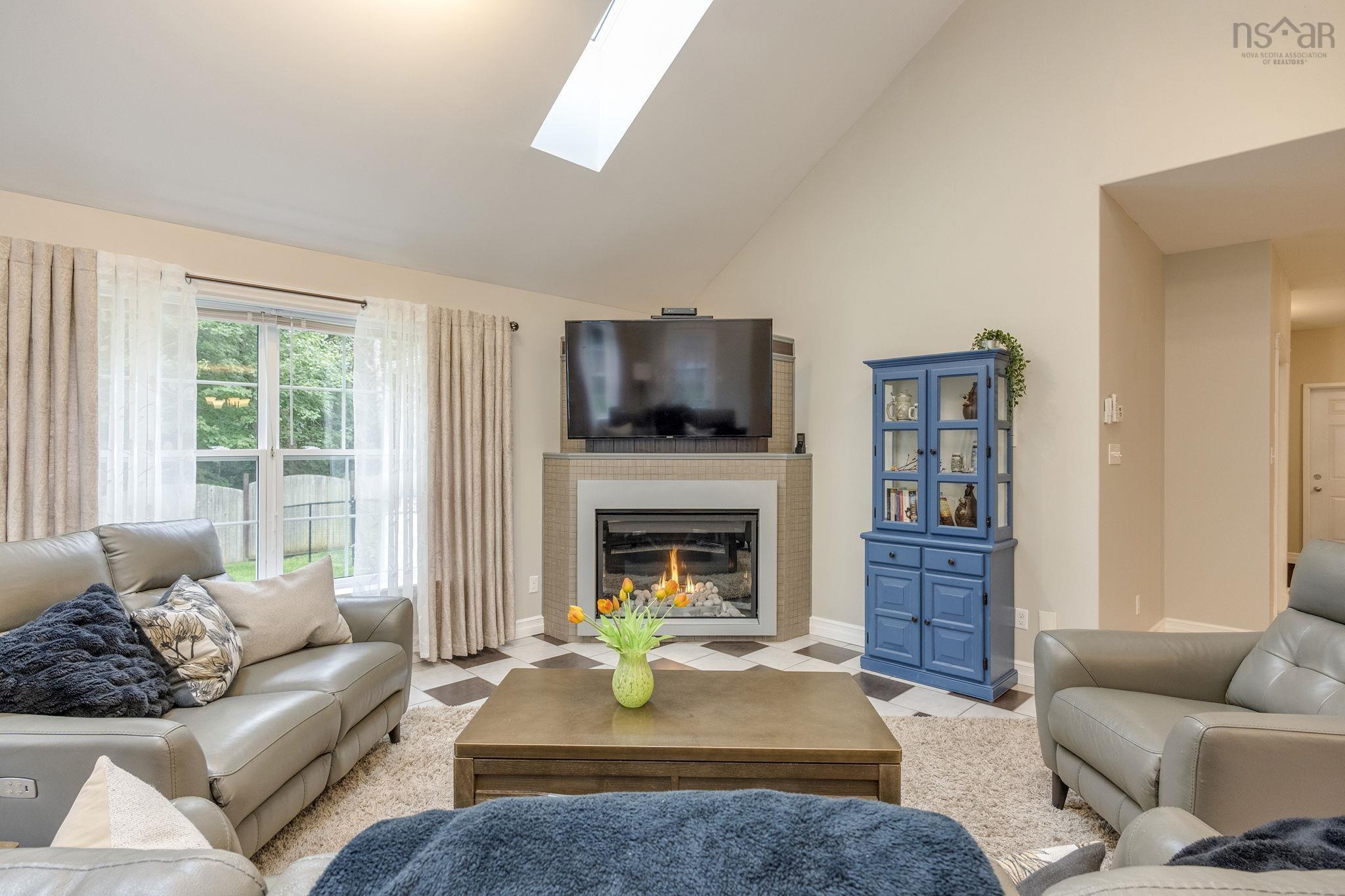 $899,000.00: 1460 Bridge Street, Kingston
