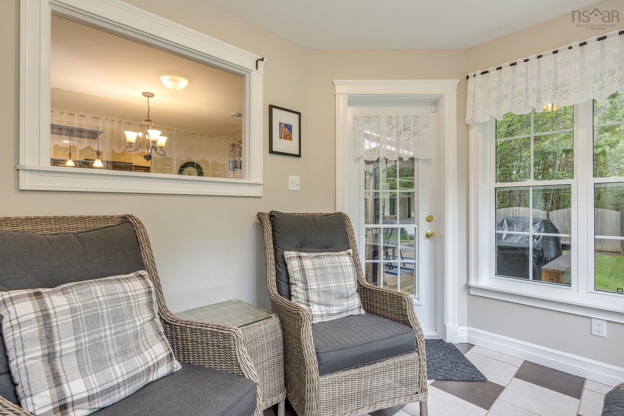 $899,000.00: 1460 Bridge Street, Kingston