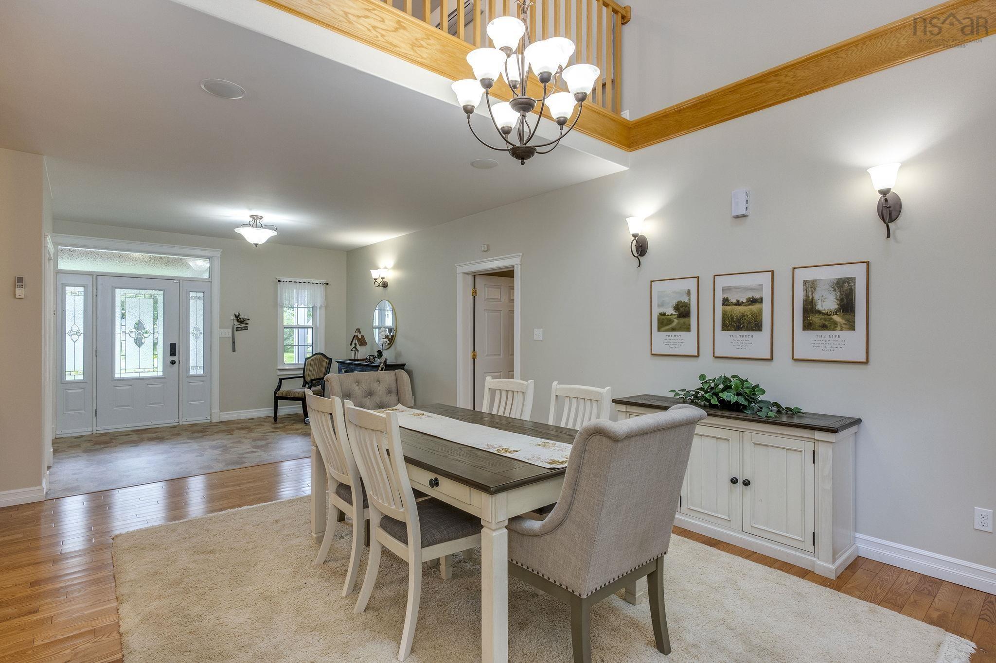$899,000.00: 1460 Bridge Street, Kingston