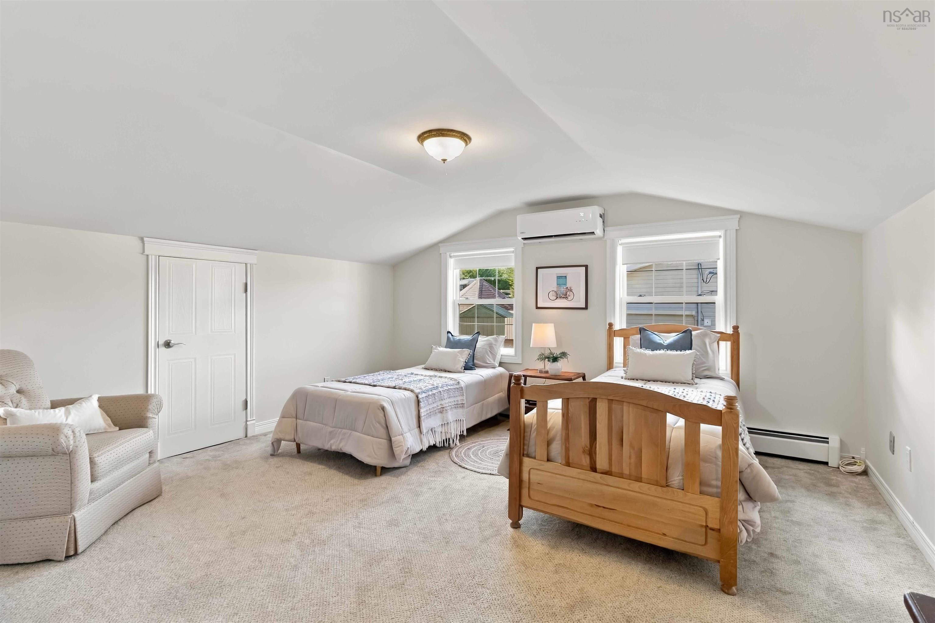 $779,900.00: 8 Banks Court, Dartmouth