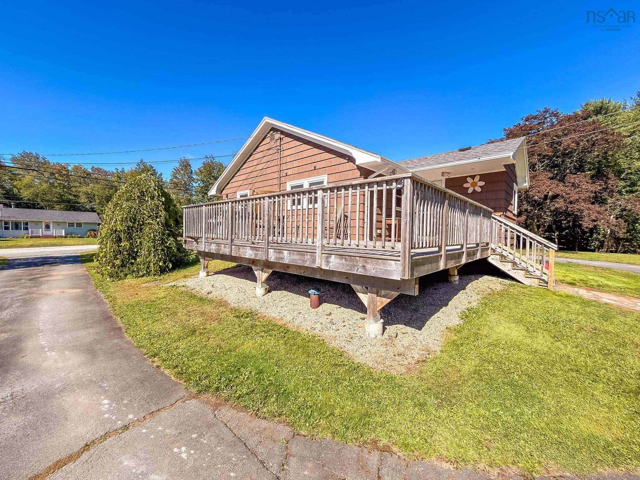 $389,000.00: 2312 Highway 10, West Northfield
