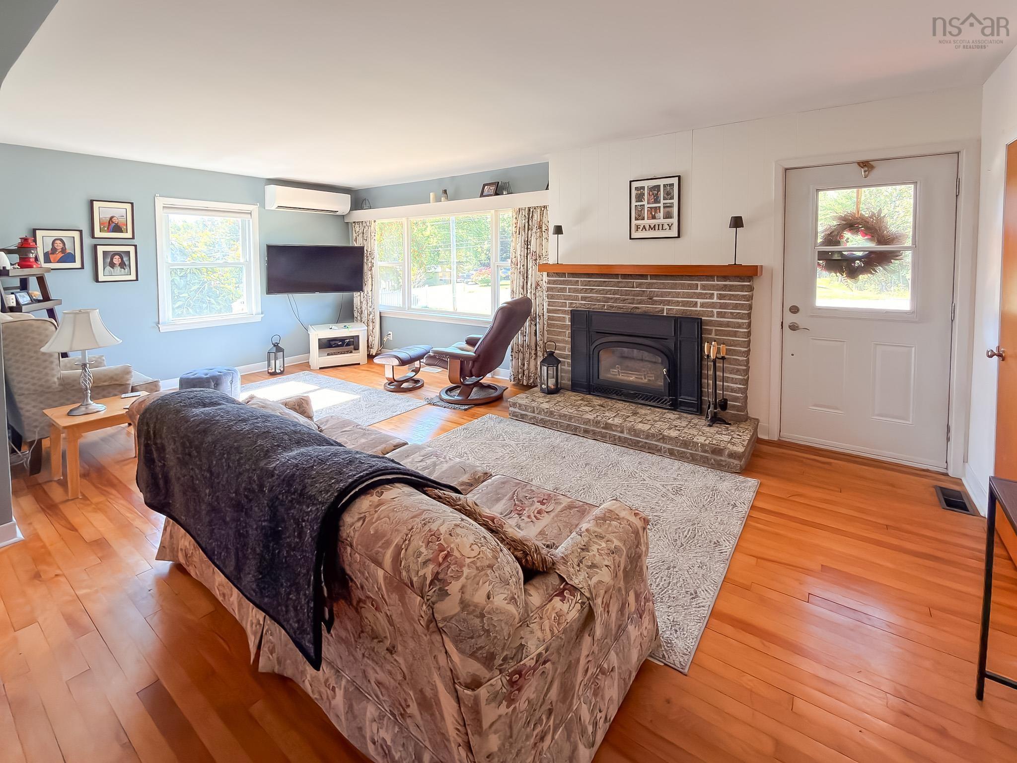 $389,000.00: 2312 Highway 10, West Northfield