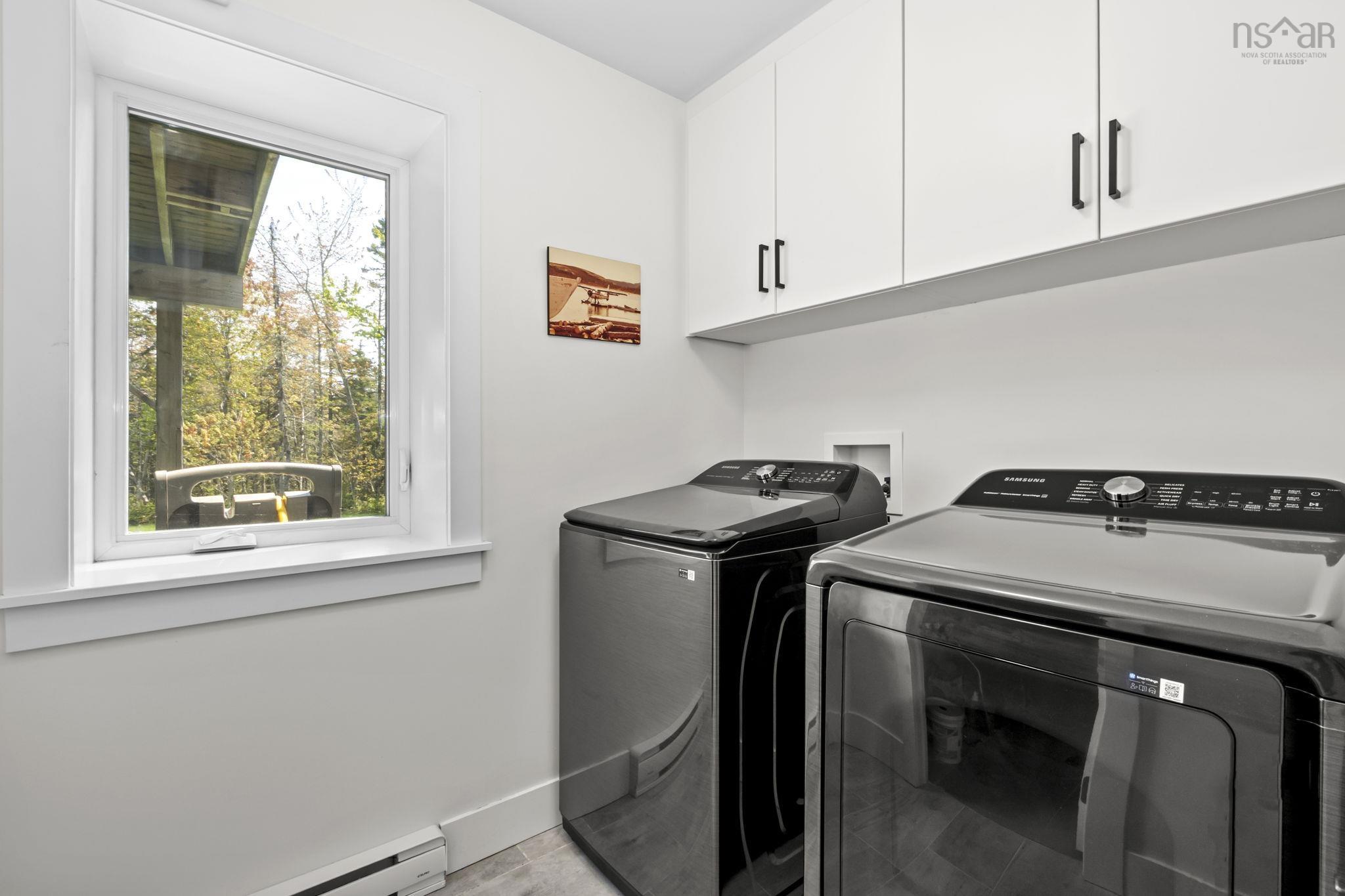 $743,000.00: 115 Hargrove Lane, Whites Lake
