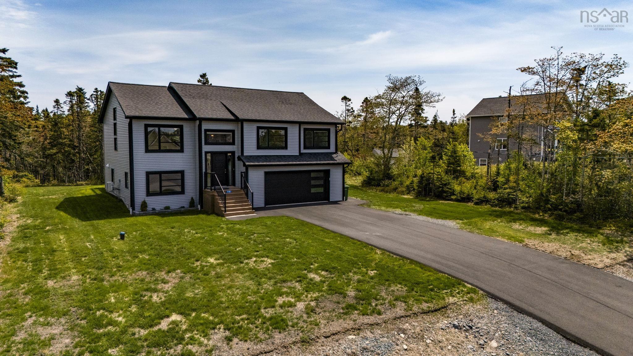 $743,000.00: 115 Hargrove Lane, Whites Lake