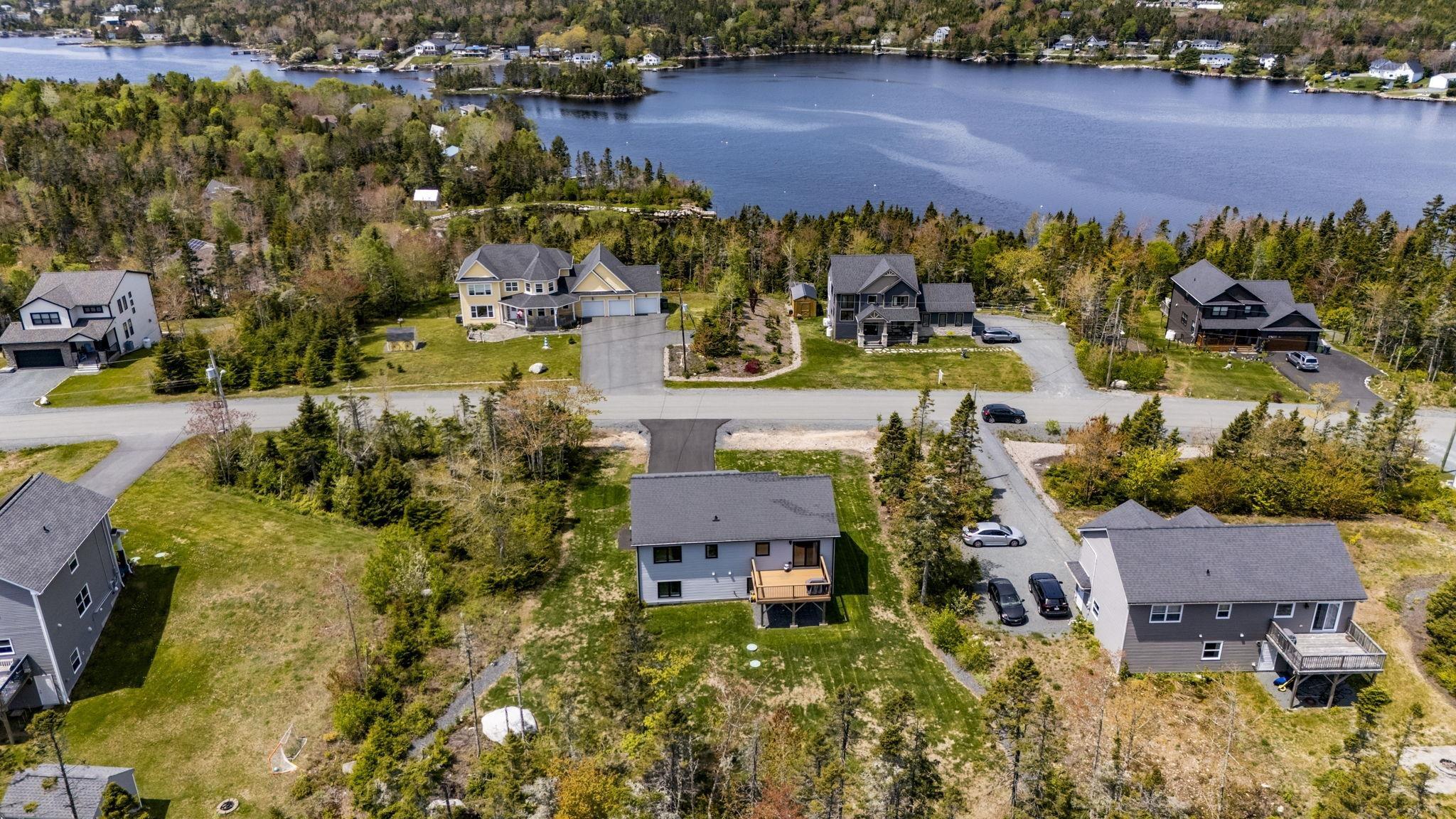 $743,000.00: 115 Hargrove Lane, Whites Lake