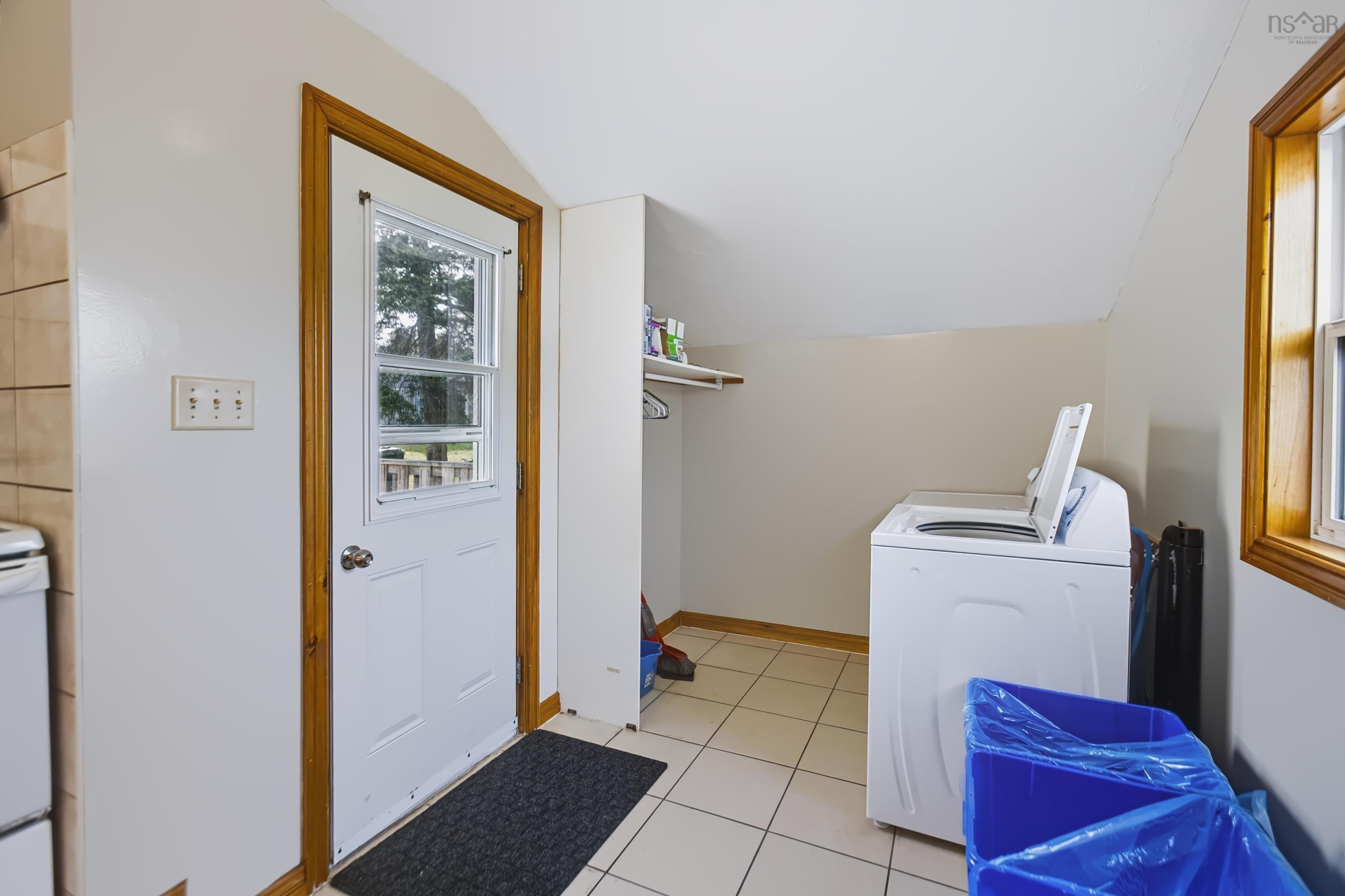 $239,900.00: 17 East Pleasant Street, Amherst