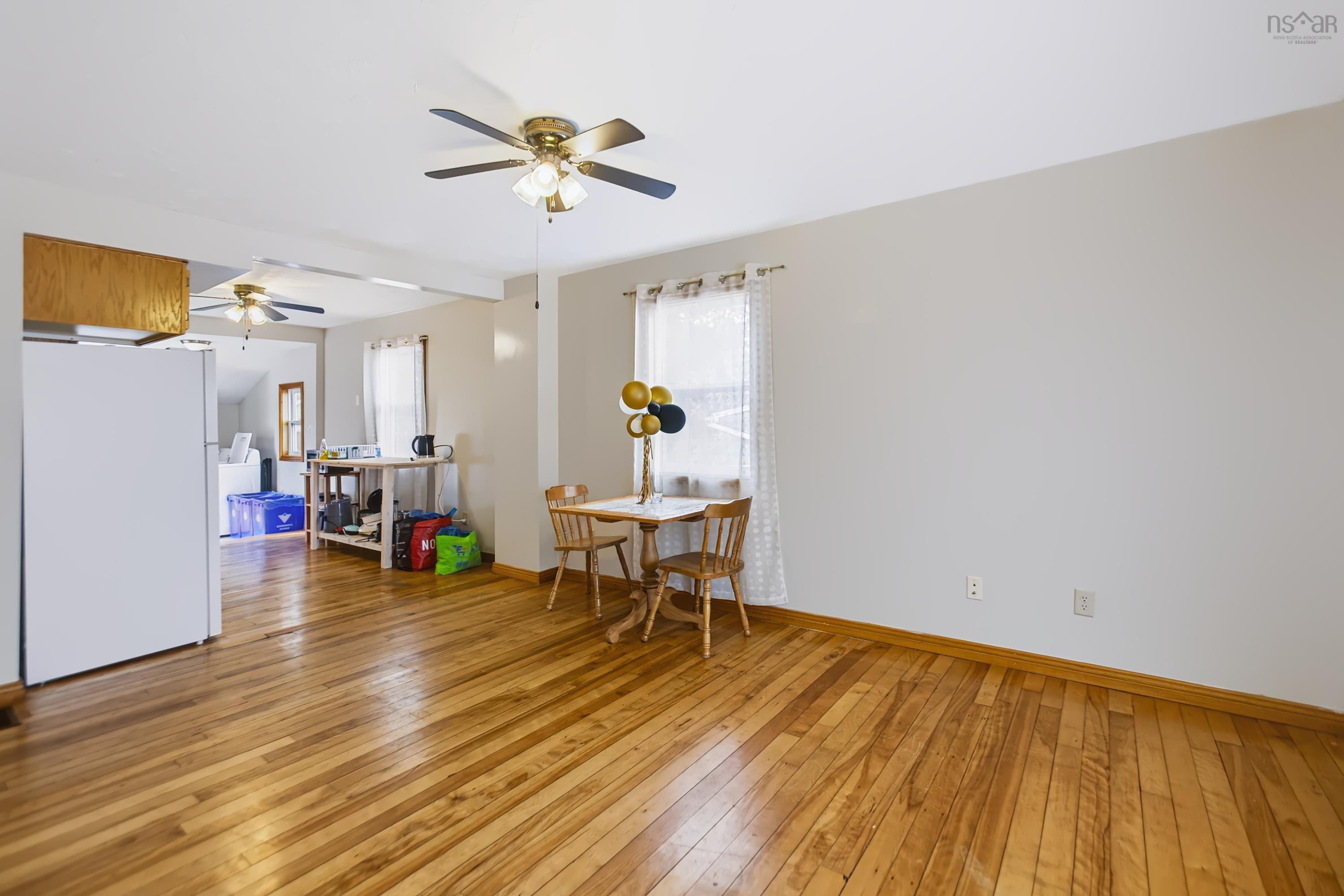 $239,900.00: 17 East Pleasant Street, Amherst