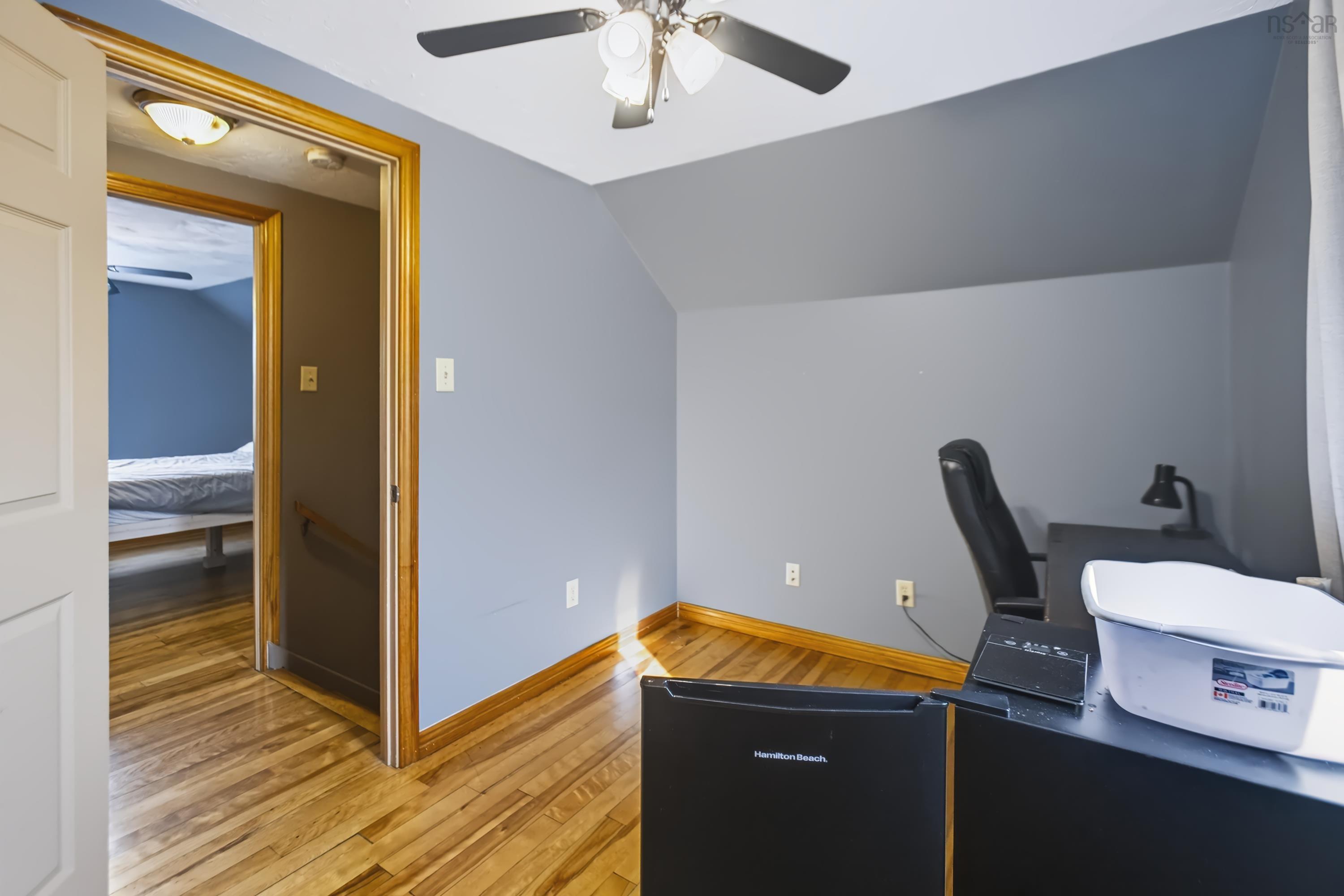 $239,900.00: 17 East Pleasant Street, Amherst