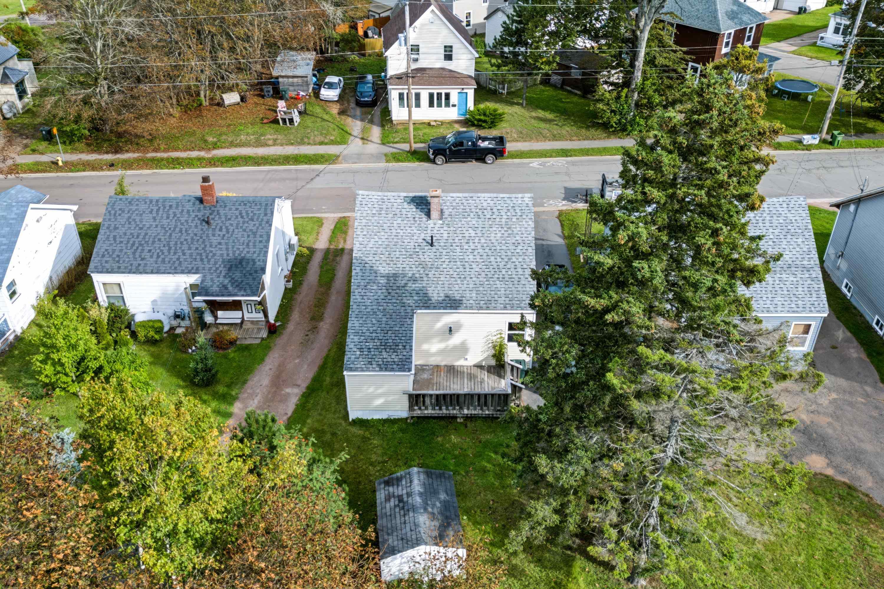 $239,900.00: 17 East Pleasant Street, Amherst
