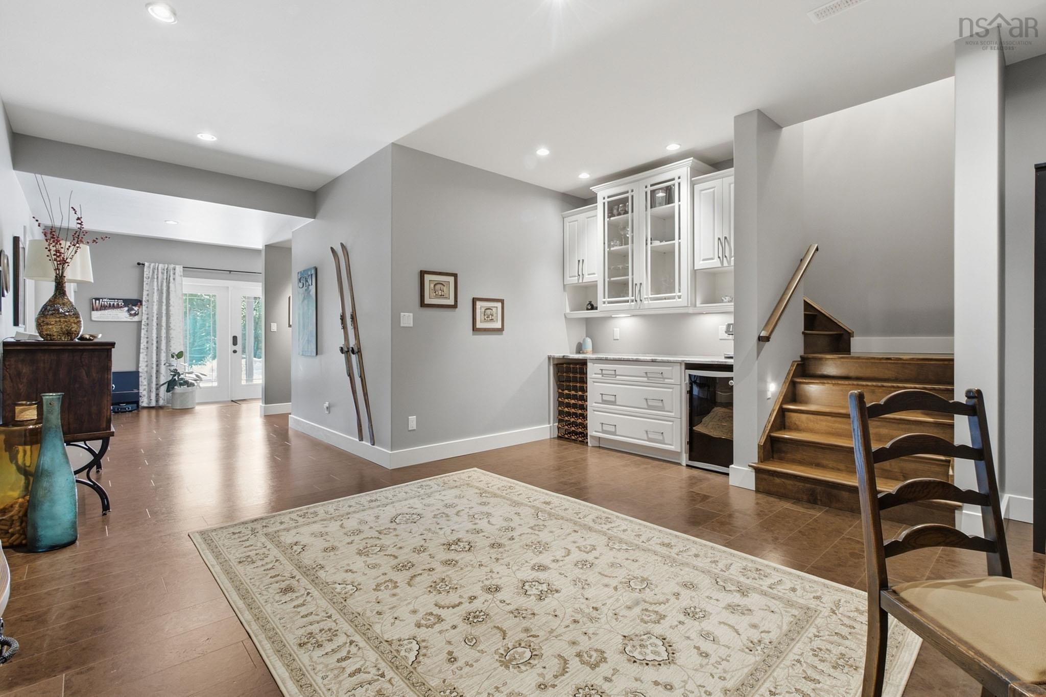 $1,099,900.00: 130 Dunsmore Drive, Fall River