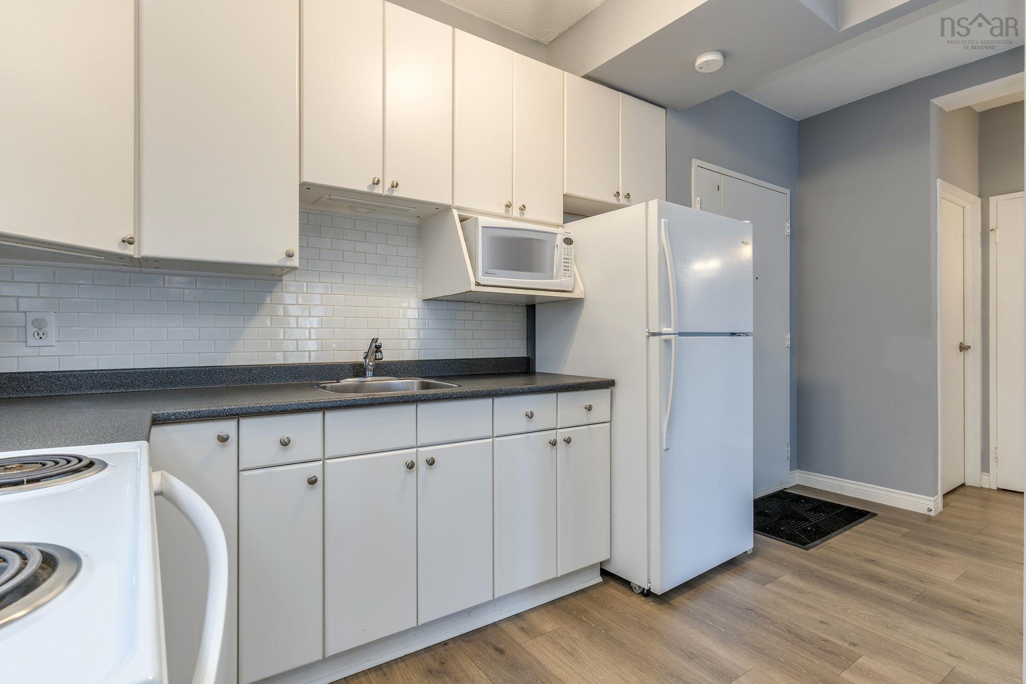 $280,000.00: 304 6369 Coburg Road, Halifax