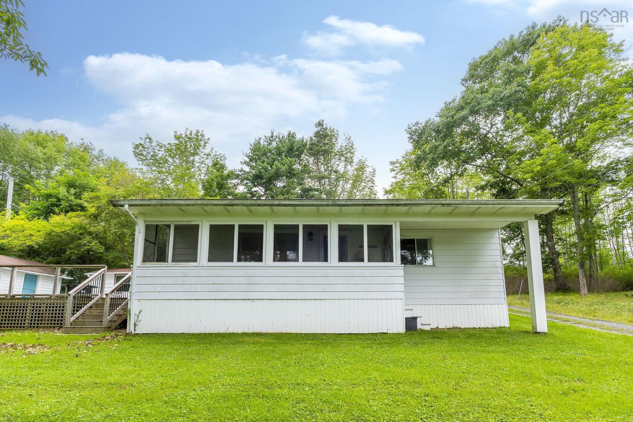 $489,900.00: 211 Sunny Brook Road, Sunnybrook