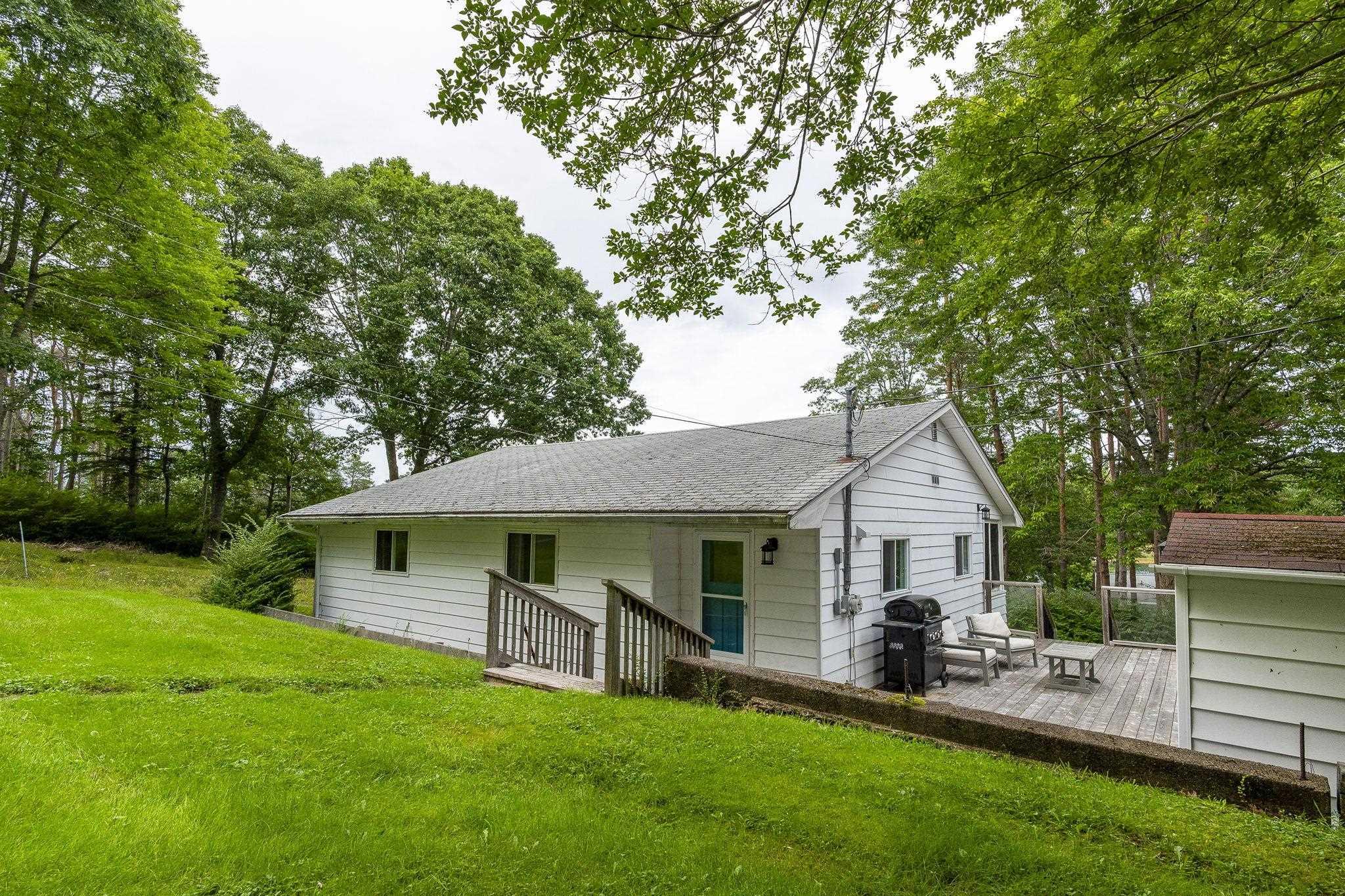 $489,900.00: 211 Sunny Brook Road, Sunnybrook