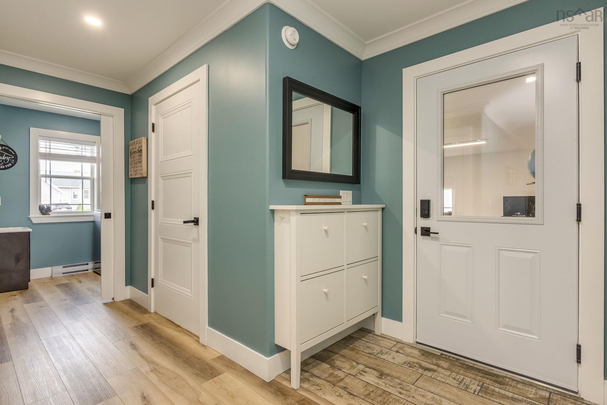 $689,000.00: 44 Acorn Lane, Kingston