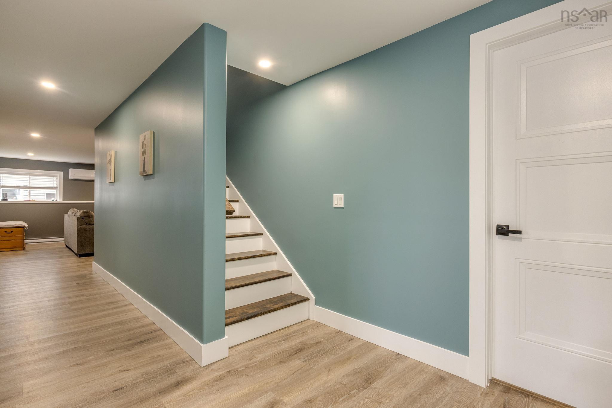 $689,000.00: 44 Acorn Lane, Kingston
