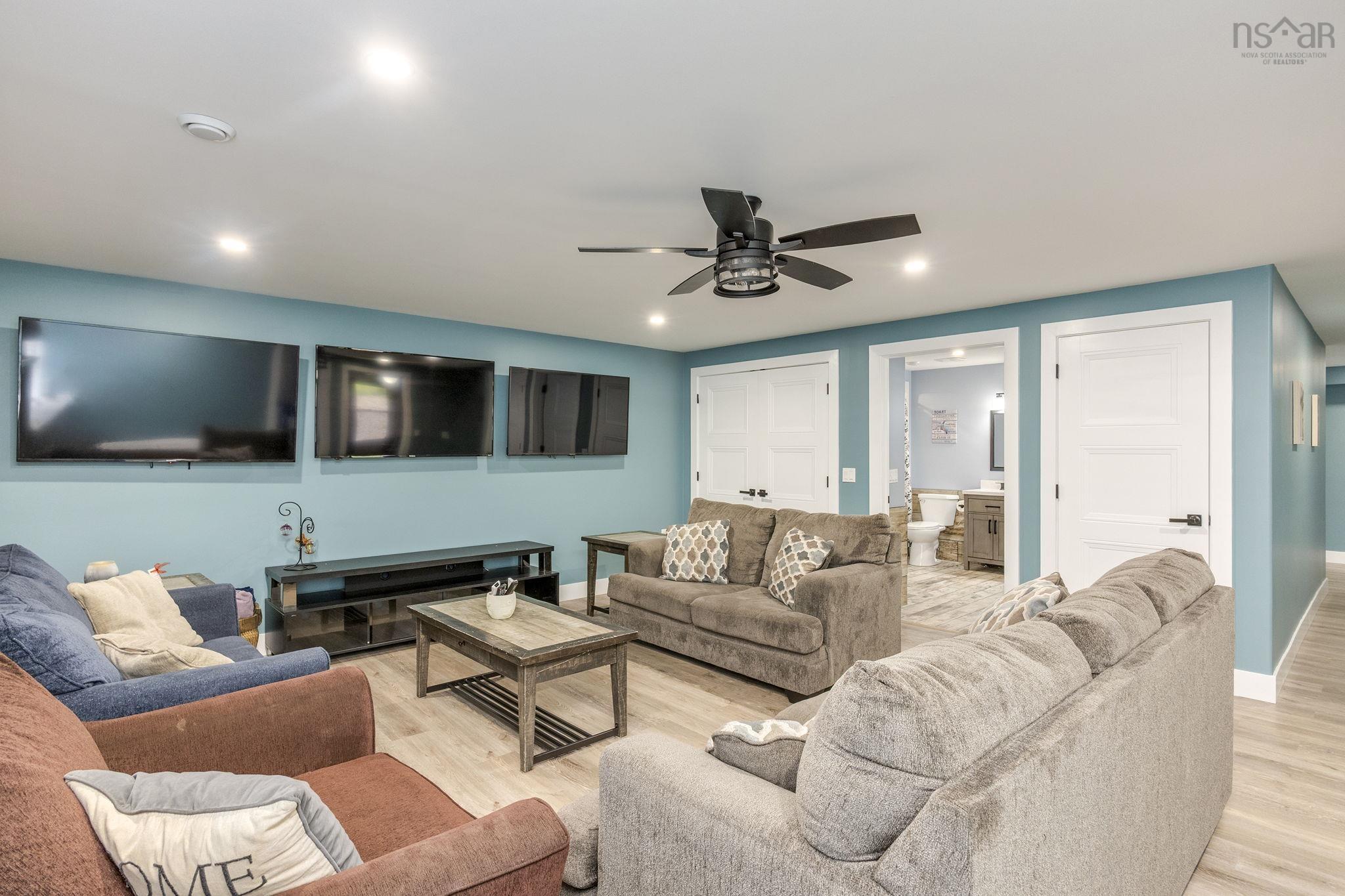 $689,000.00: 44 Acorn Lane, Kingston