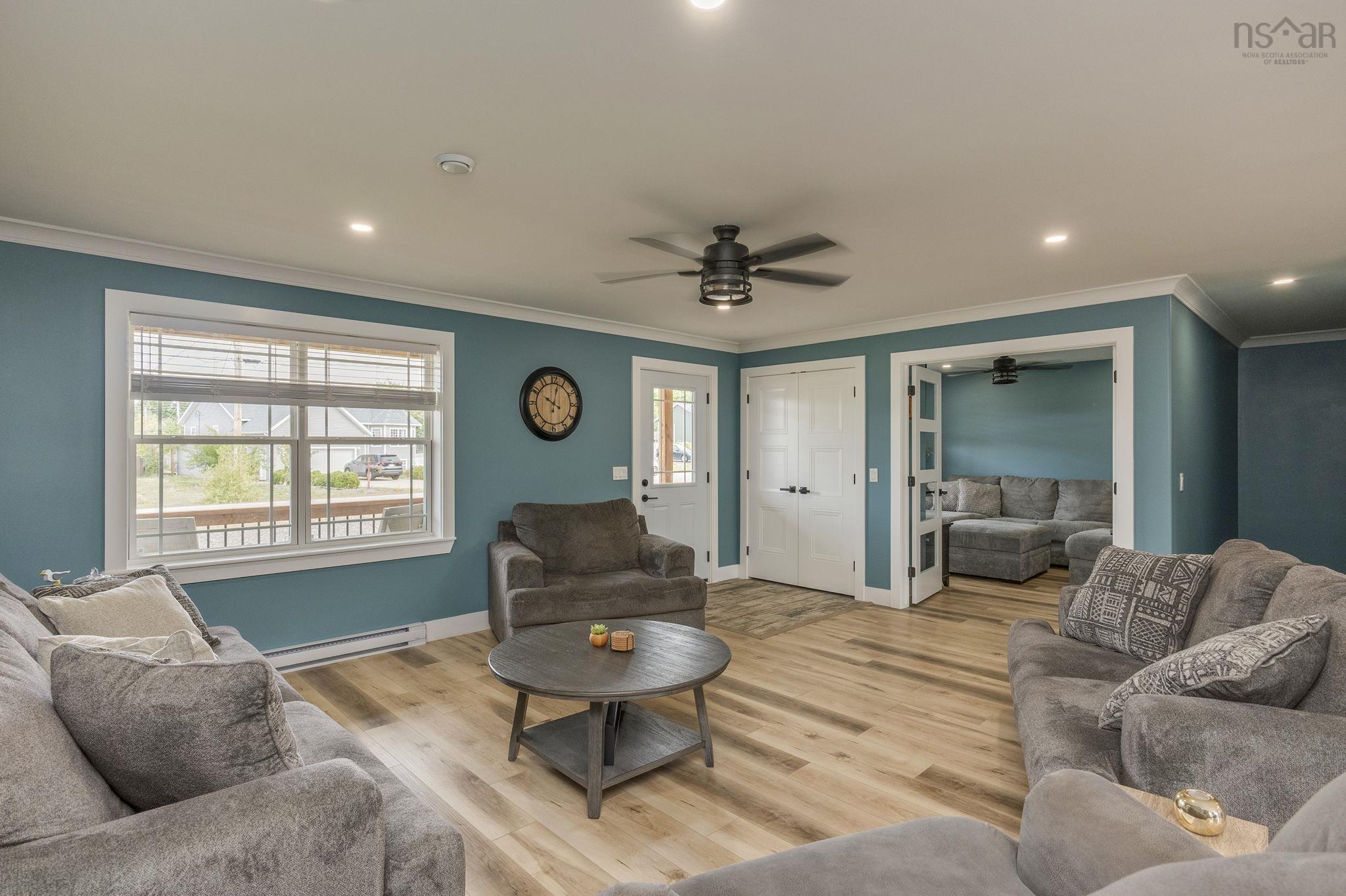 $689,000.00: 44 Acorn Lane, Kingston