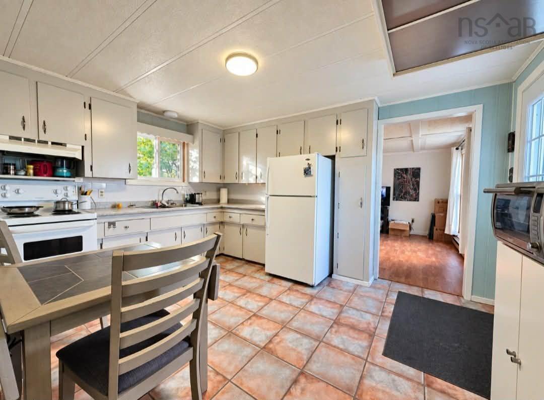 $224,500.00: 469 311 Highway, North River