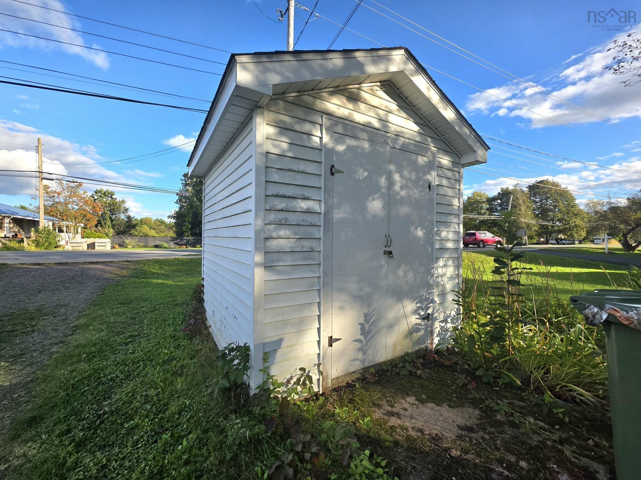 $224,500.00: 469 311 Highway, North River