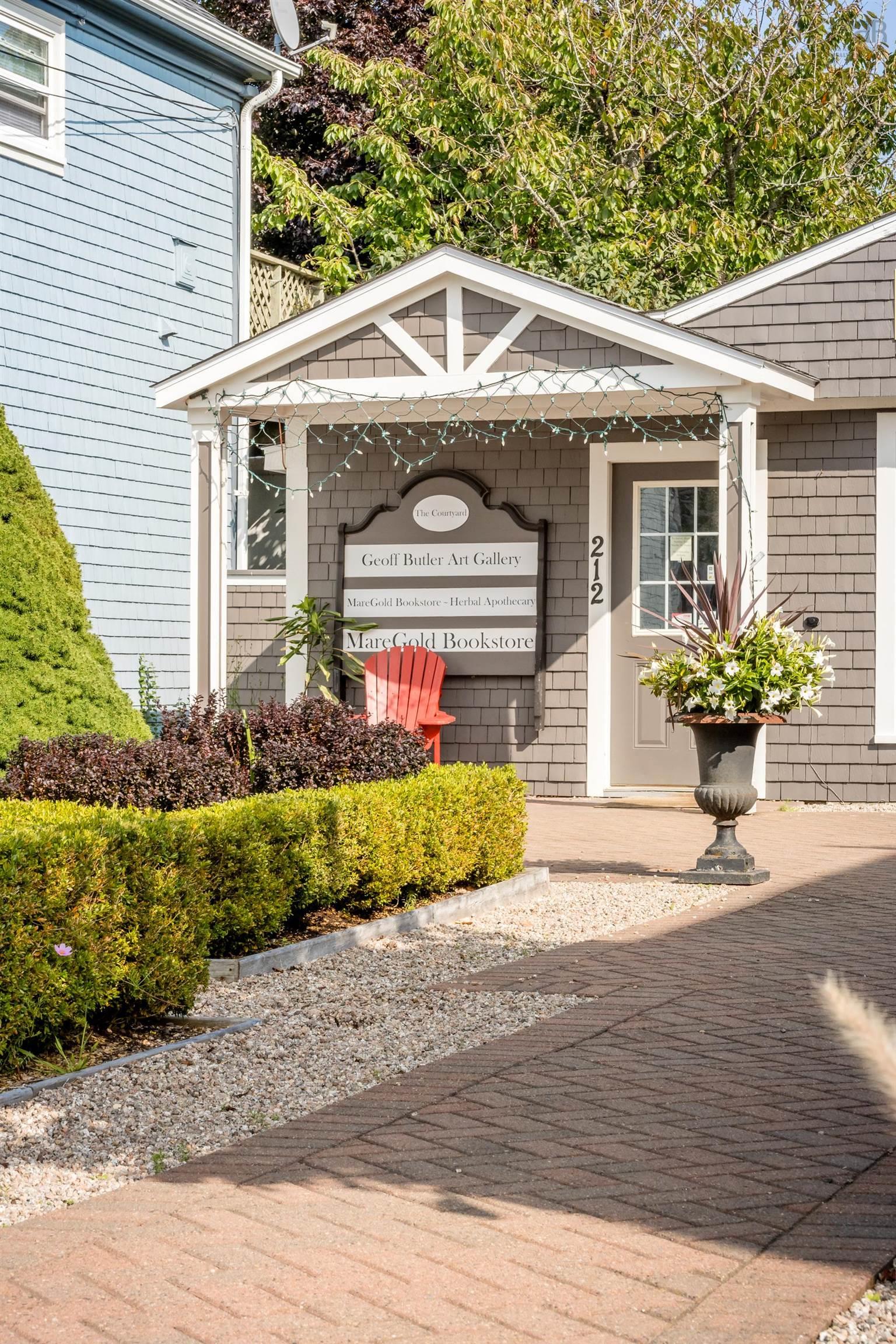 $300,000.00: 212 St George Street, Annapolis Royal