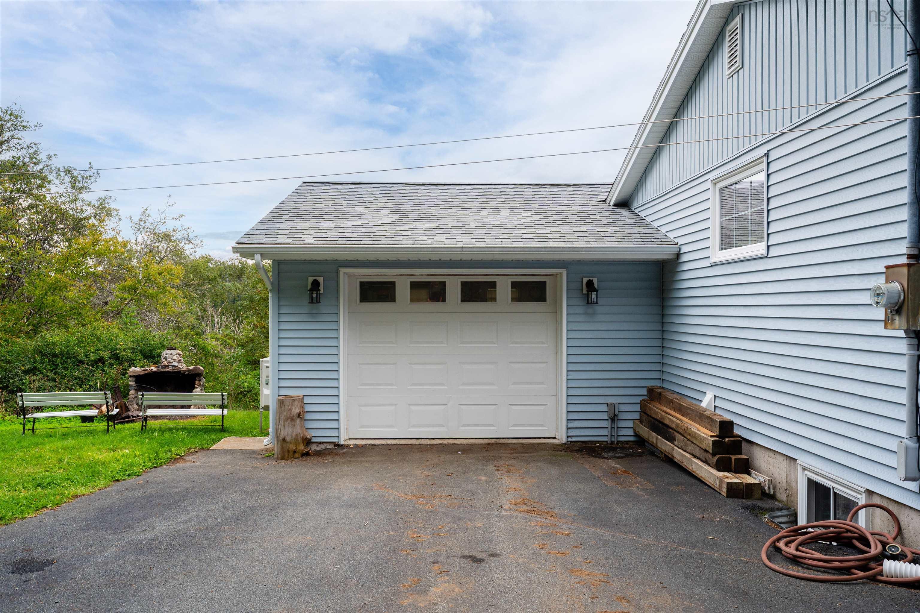 $899,900.00: 87 Indian Point Road, Glen Haven